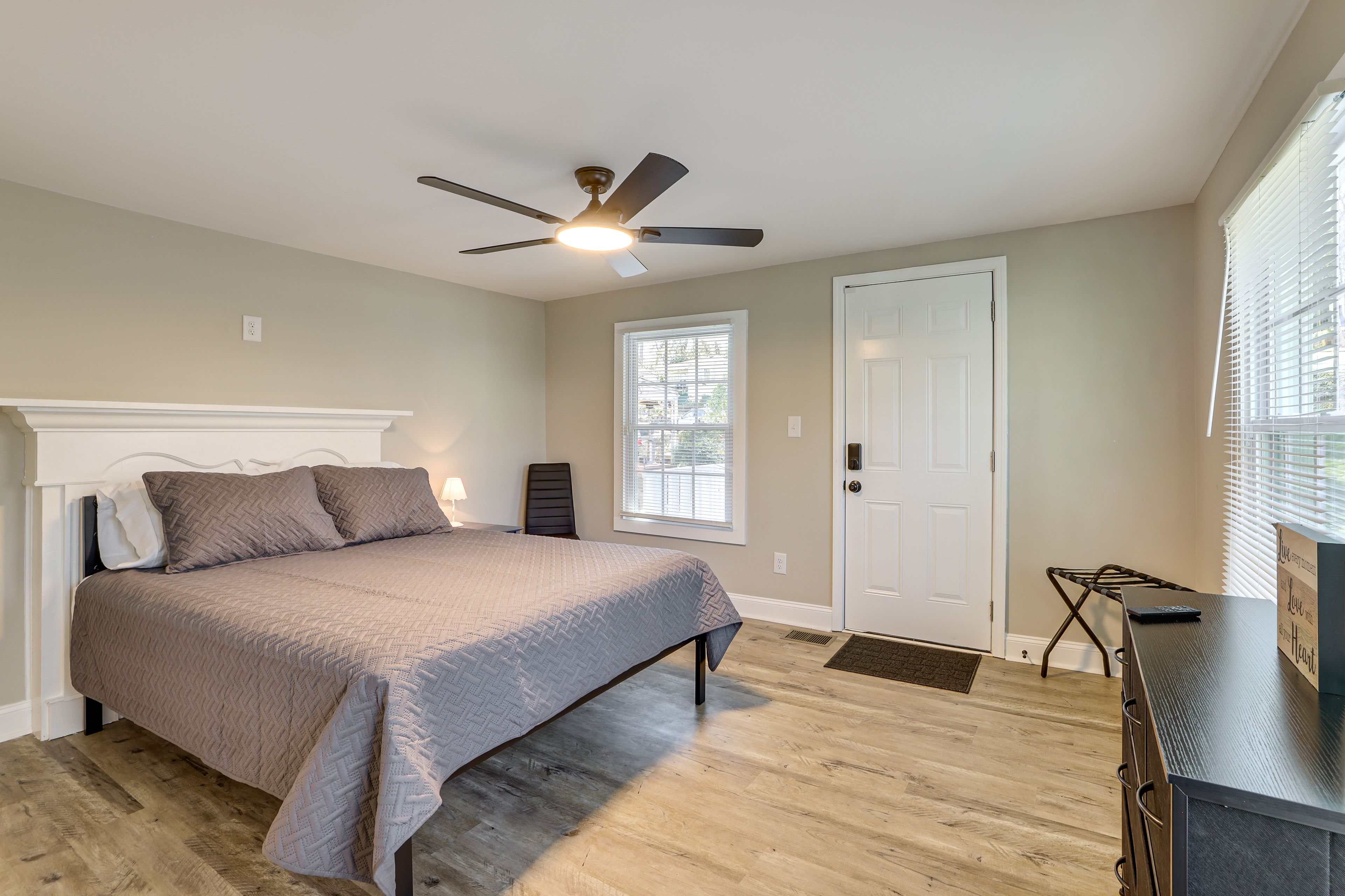 Bedroom 1 | Queen Bed | Linens Provided | Addt'l Entrance from Exterior