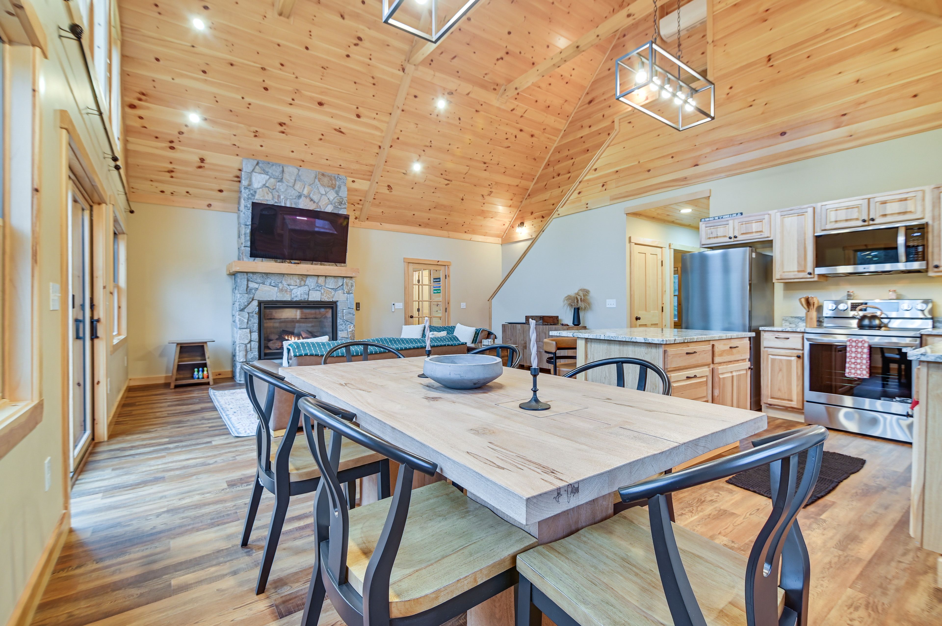 Bethel Vacation Rental | 3BR | 2.5BA | 2 Steps Required | 1,512 Sq Ft