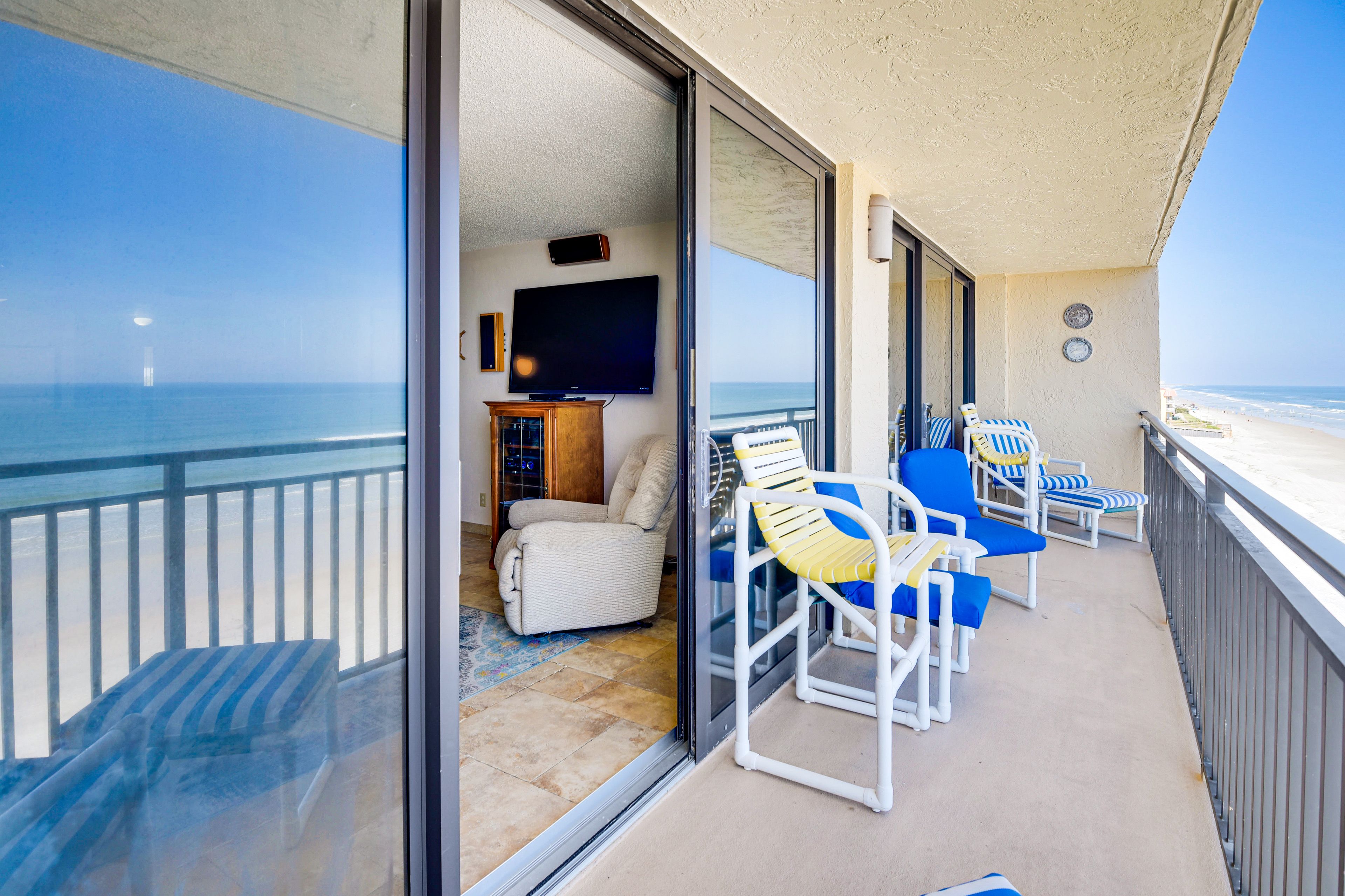 Private Balcony | Outdoor Seating