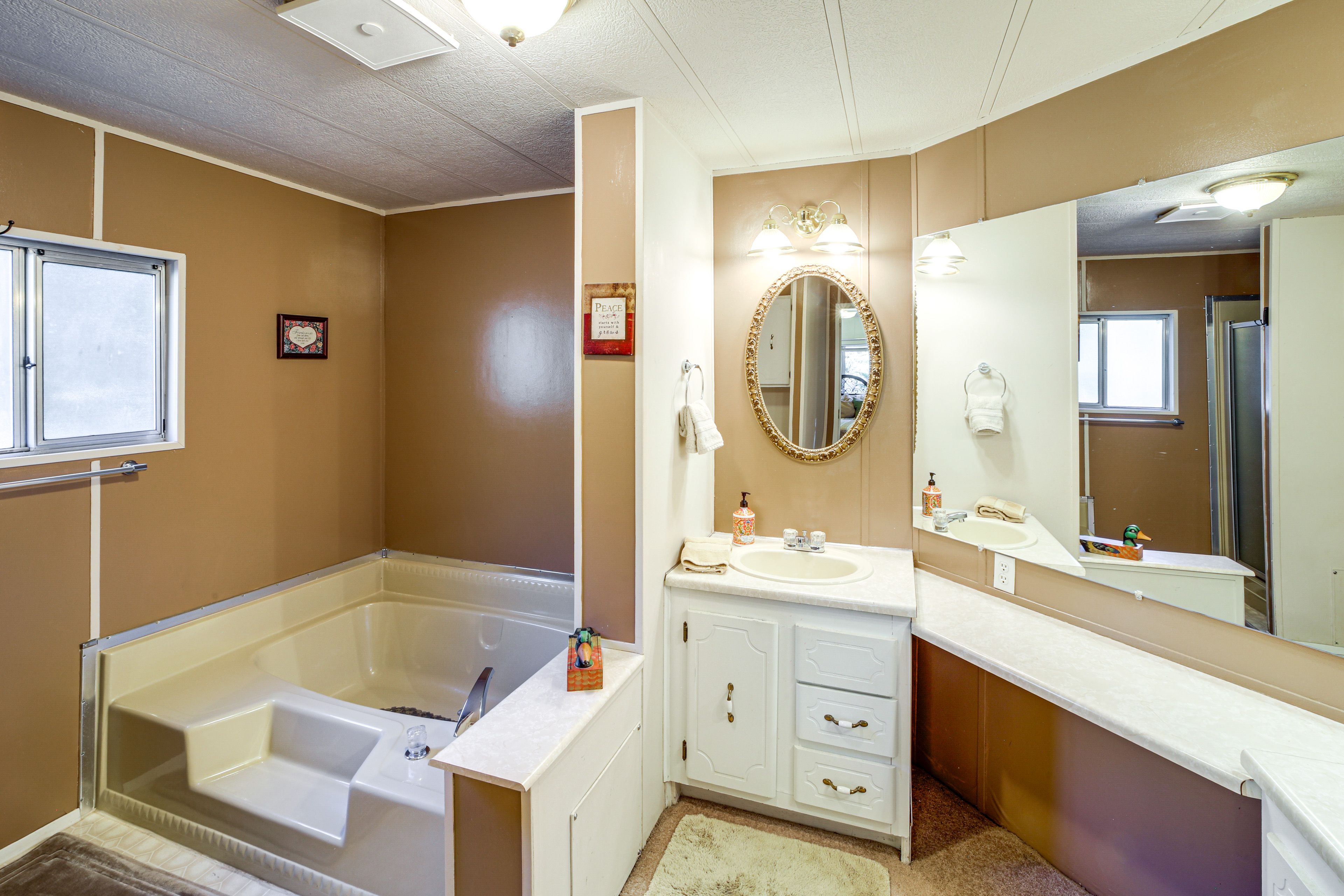 En-Suite Bathroom | Shower | Double Sinks