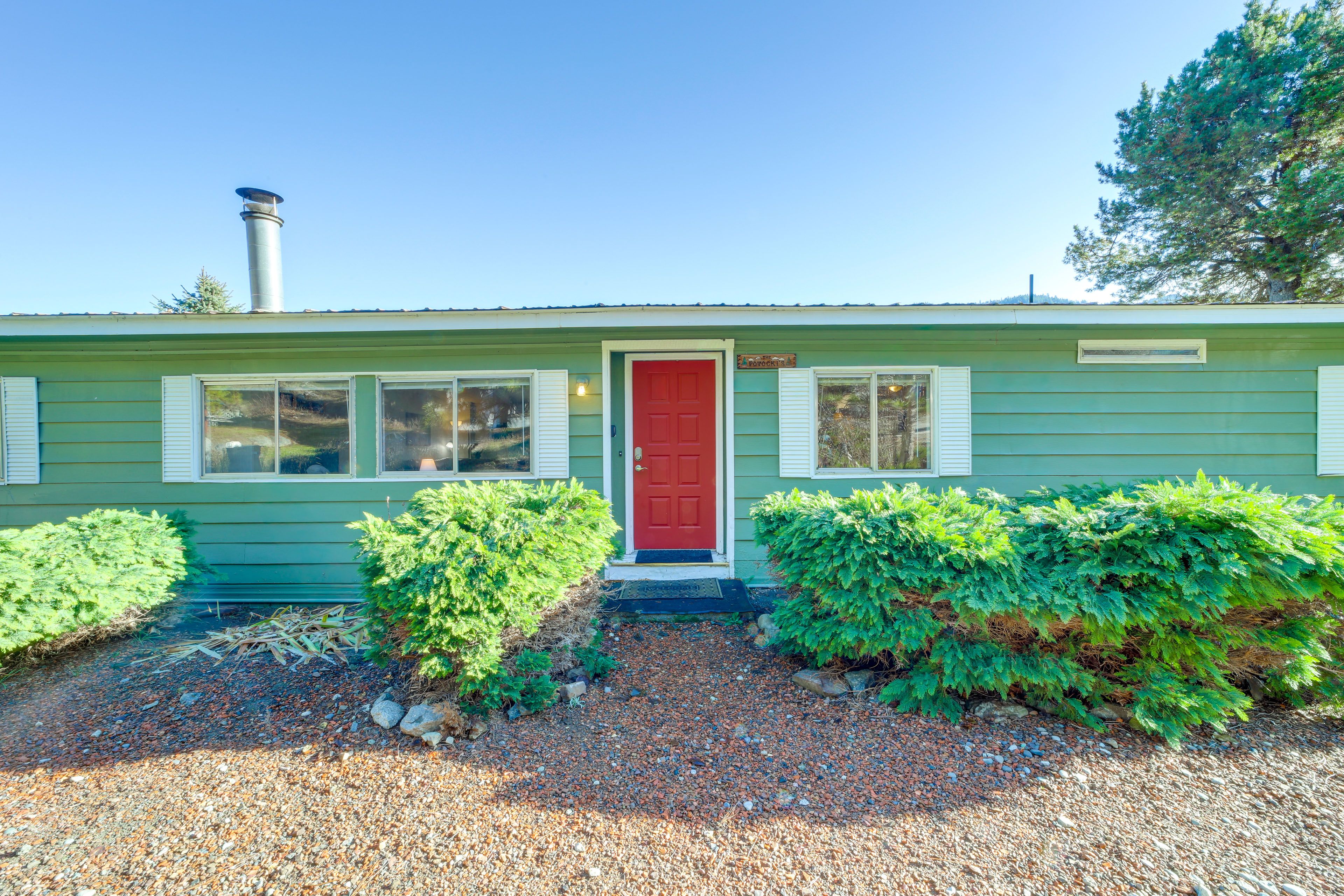 Cottage Exterior | Front Entrance