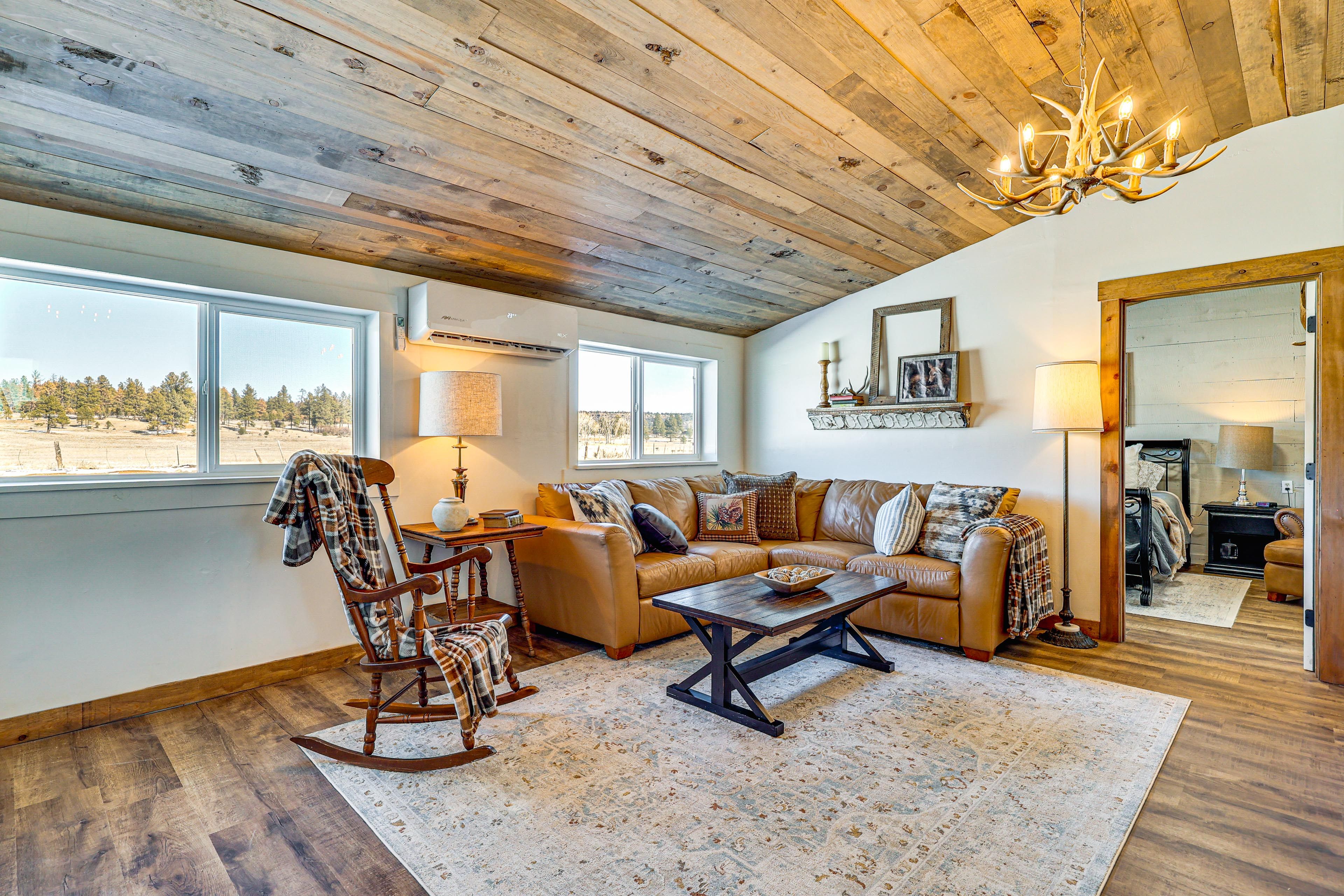 Family Room | Smart TV | Steps Required