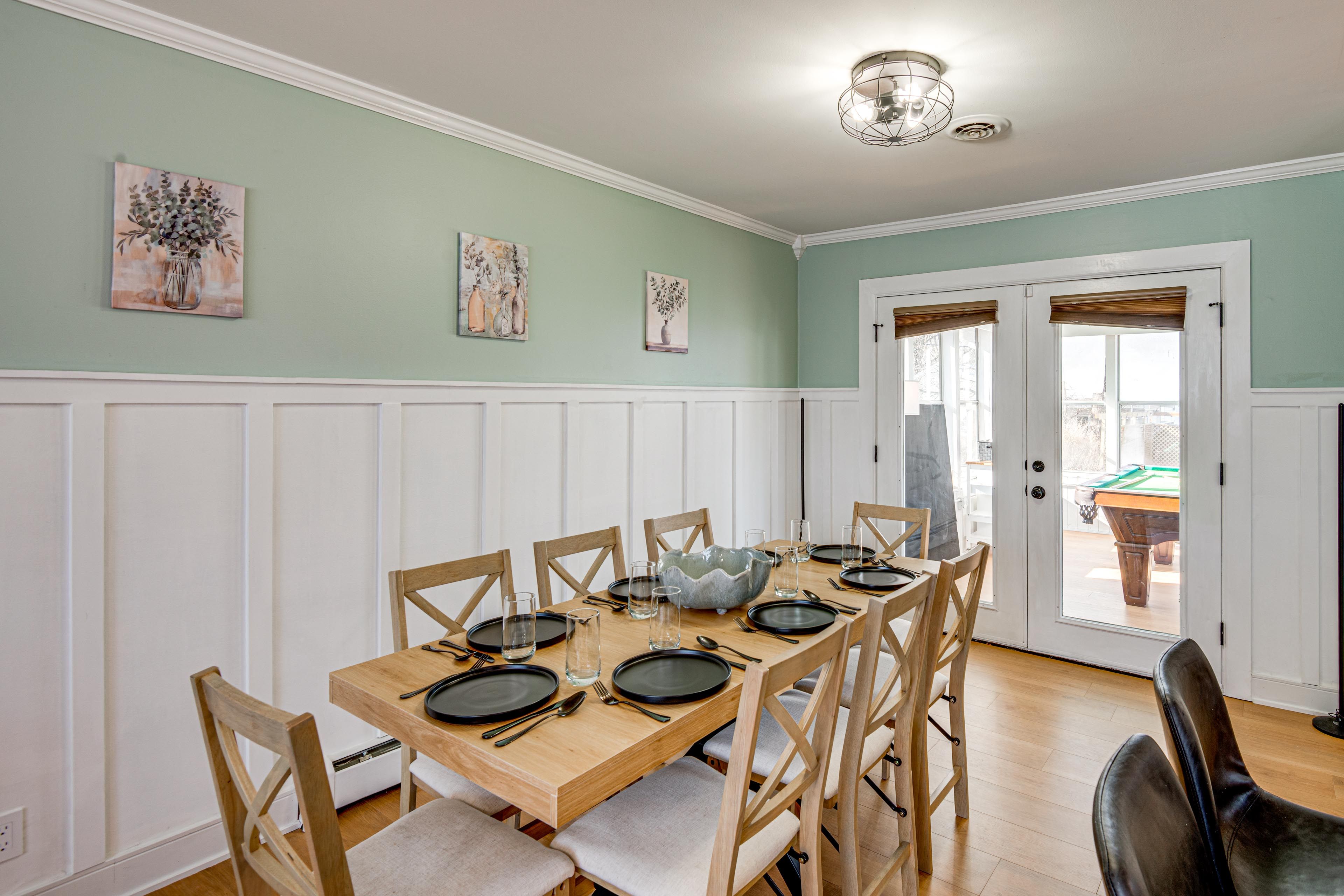 Dining Table | Main Floor