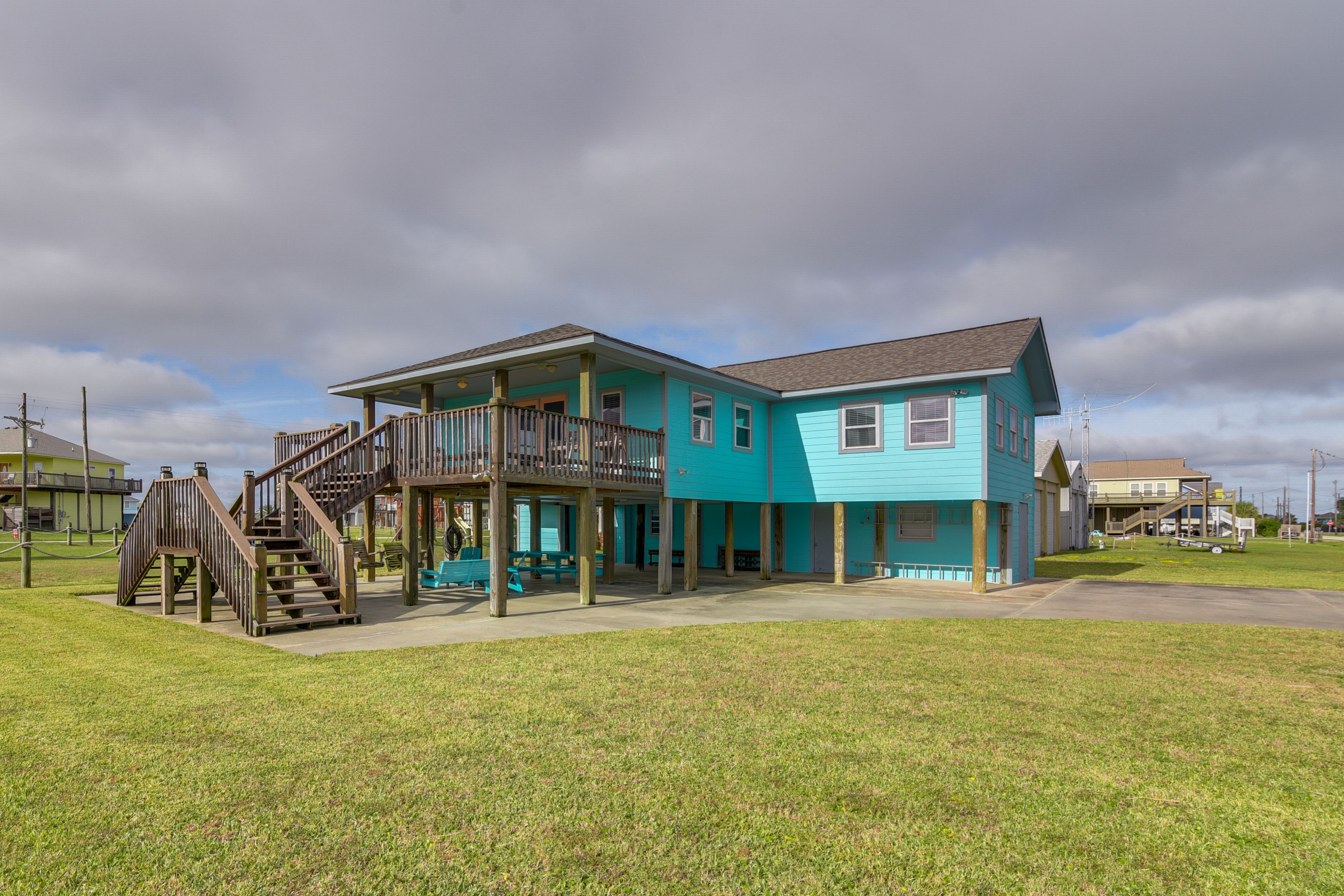 Crystal Beach Vacation Rental | 2BR | 1BA | 1,261 Sq Ft | Stairs to Enter