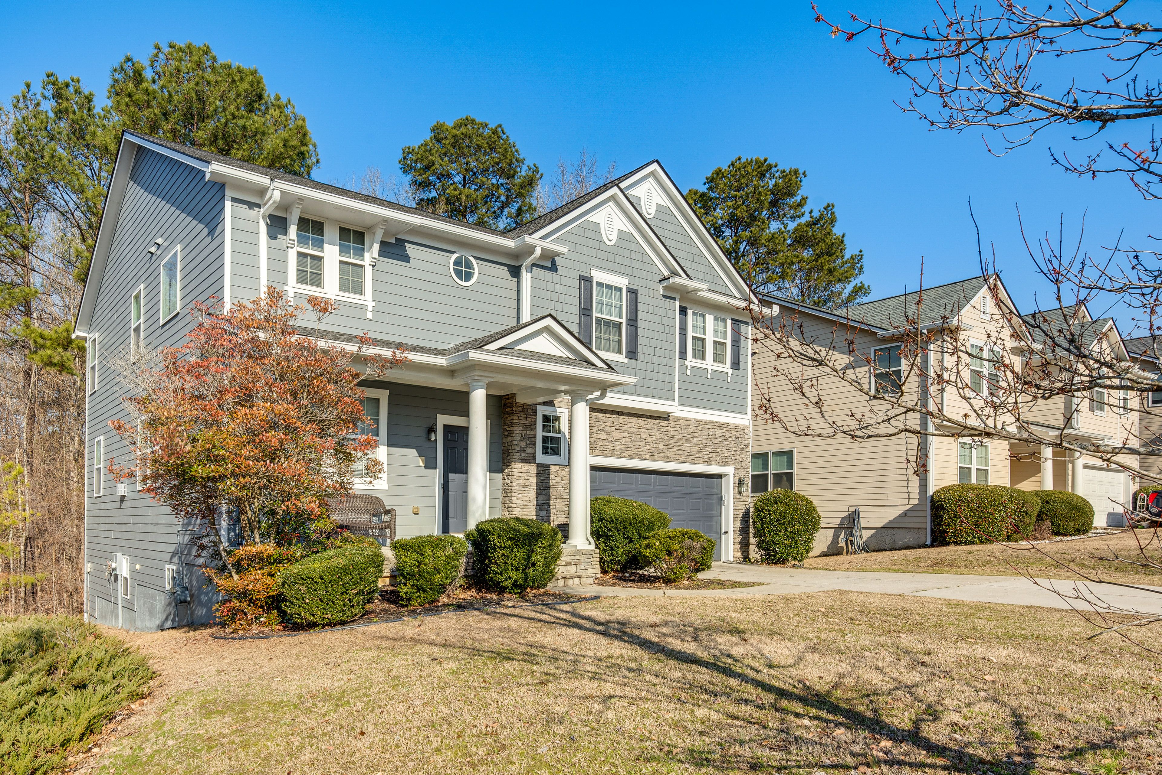 Parking | Shared Driveway (3 Vehicles) | Street