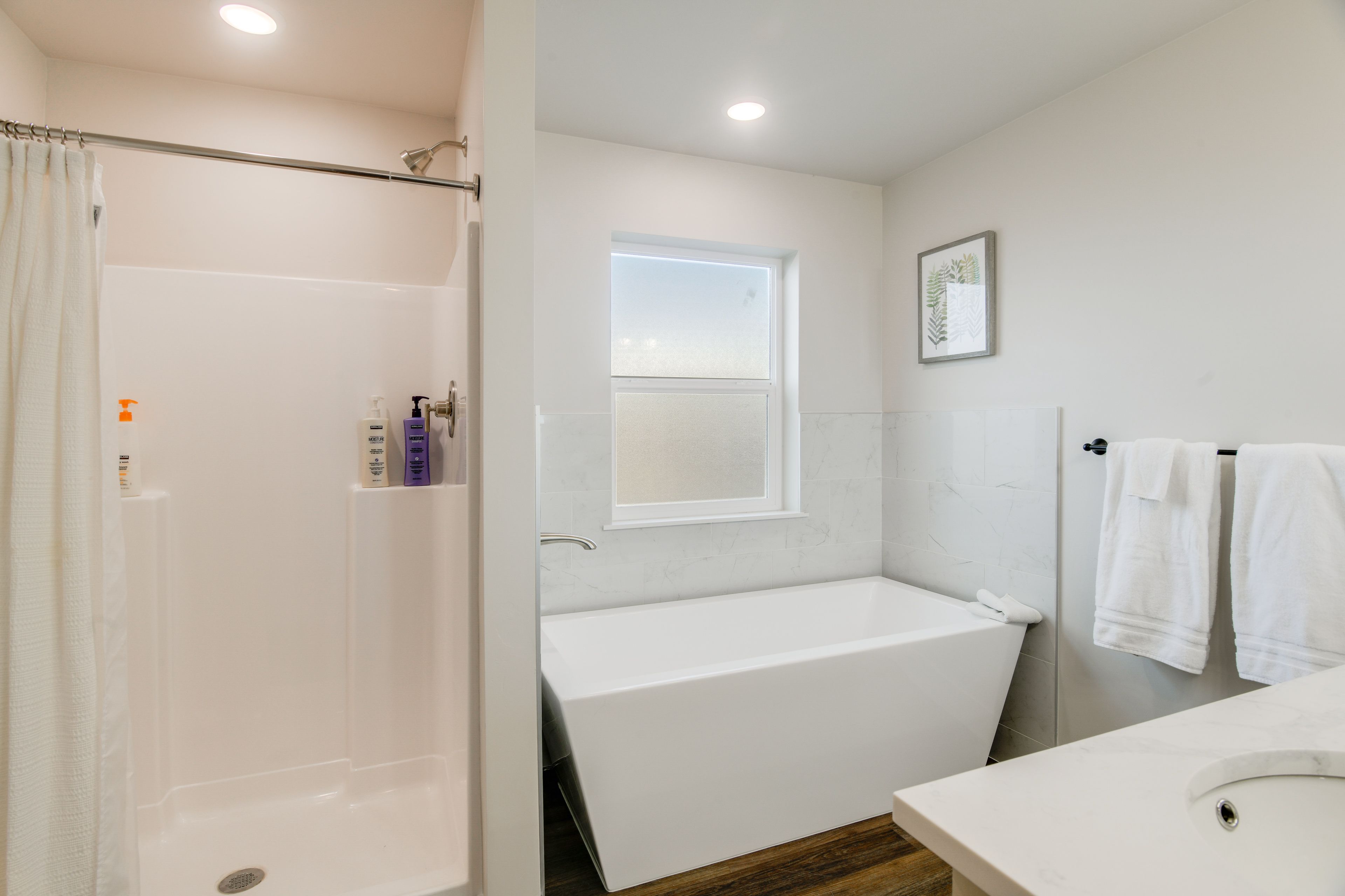 En-Suite Bathroom | 2nd Floor | Towels Provided
