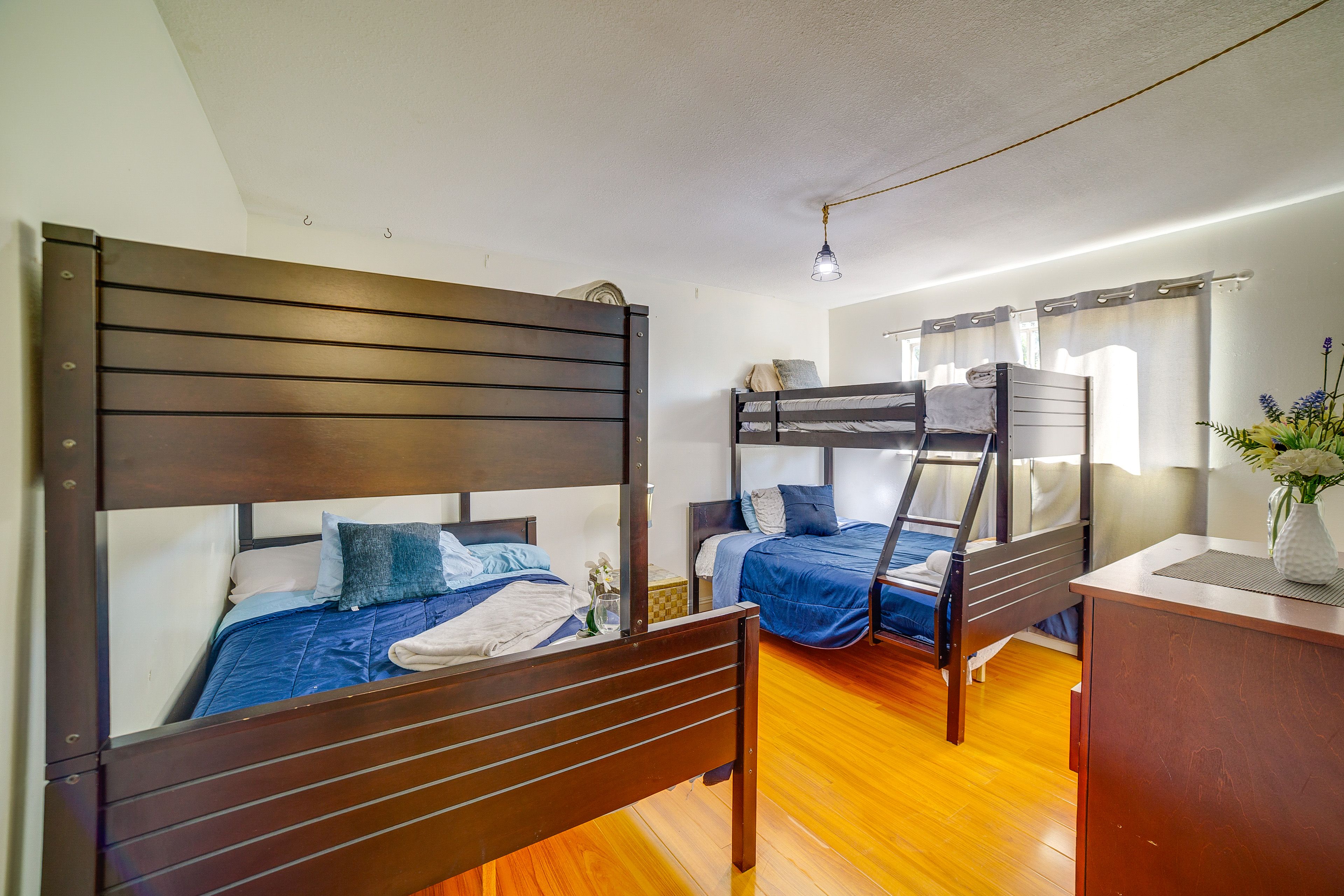 Bedroom 4 | 2 Twin/Queen Bunk Beds | 2nd Floor