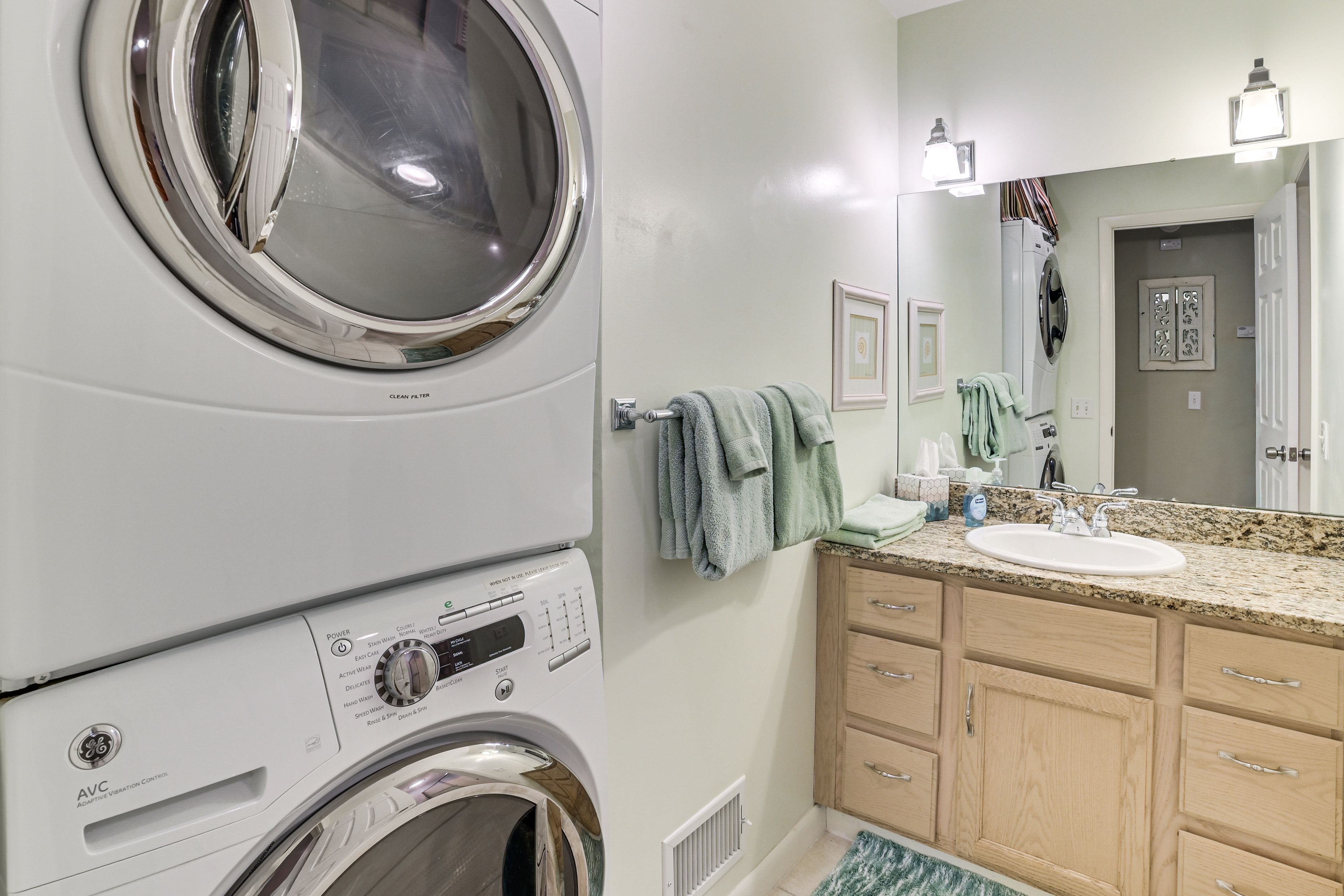 Full Bathroom | Lower Level