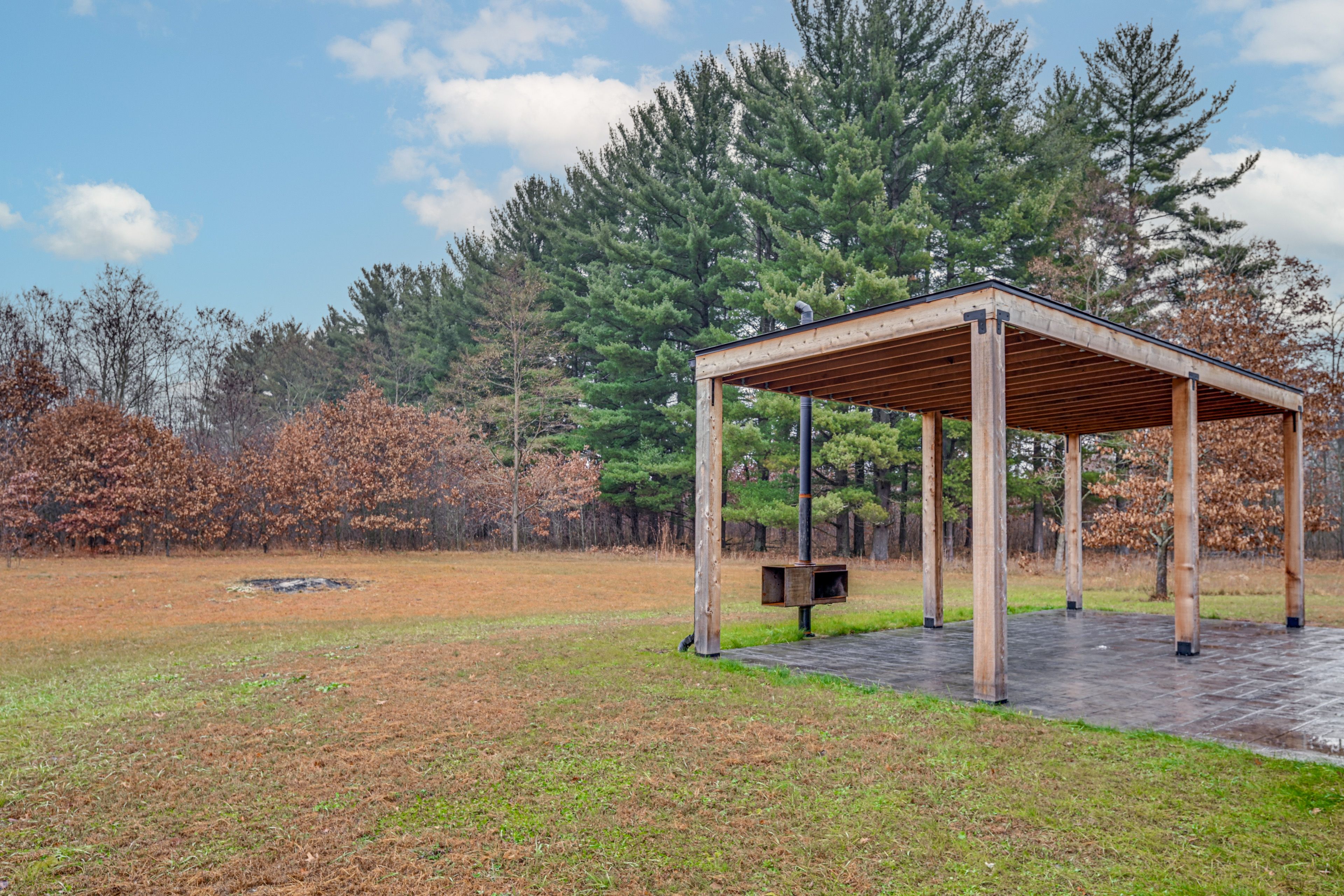 Gazebo | Wood-Burning Stove | 5-Acre Yard