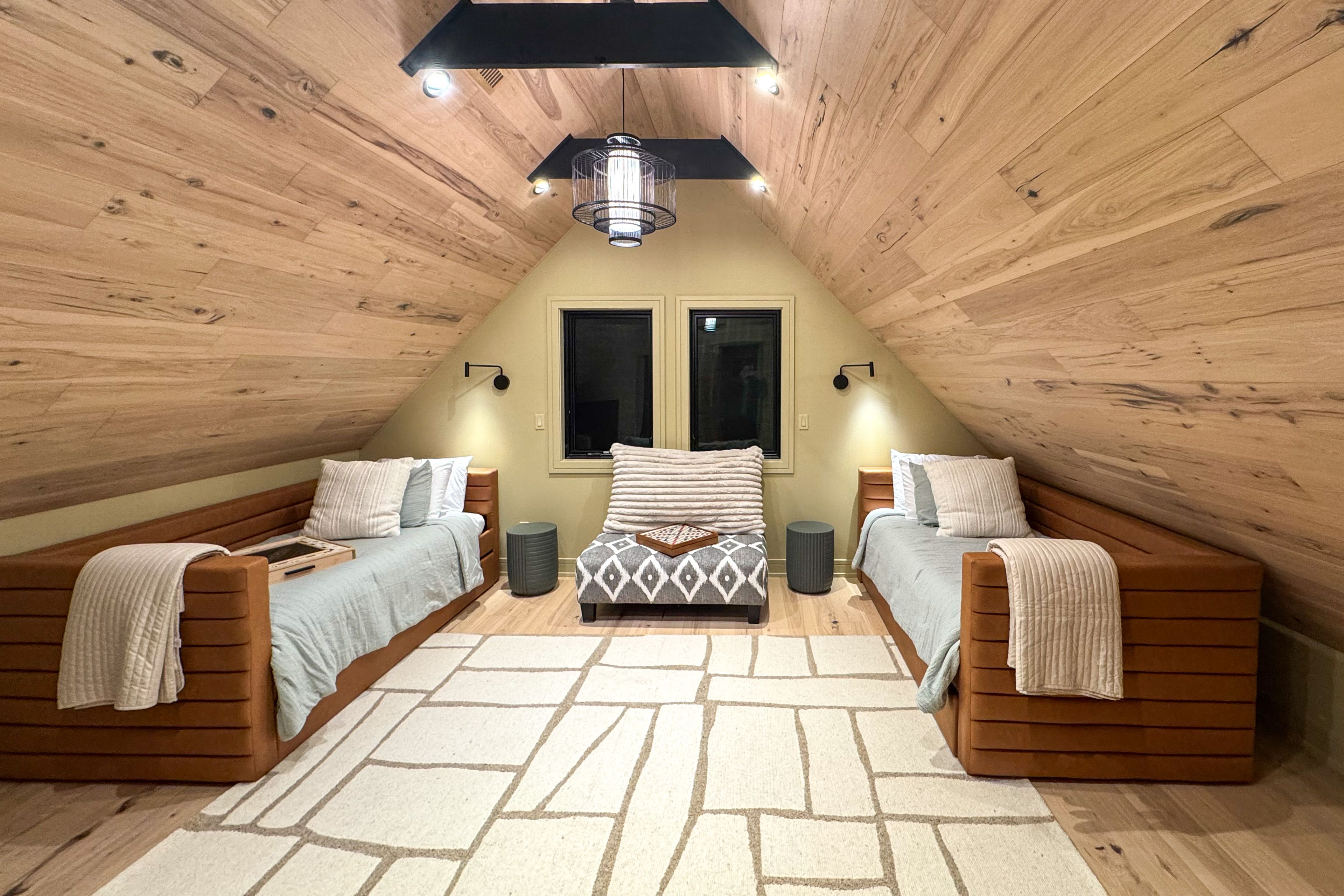 Bedroom 4 | 2 Twin Beds w/ 2 Twin Trundles | Smart TV | 2nd Floor