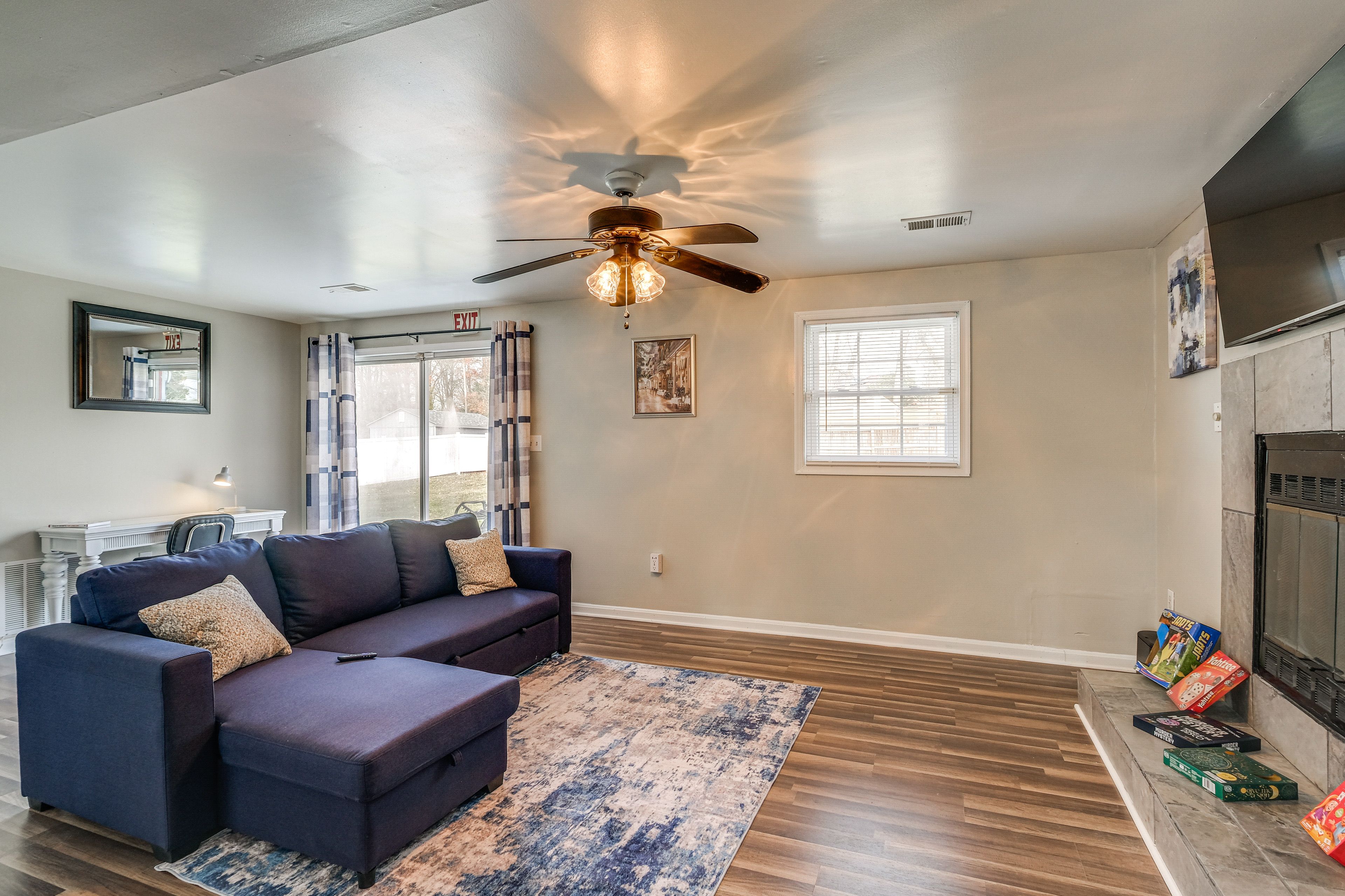 Living Room | Smart TV | Lower Level