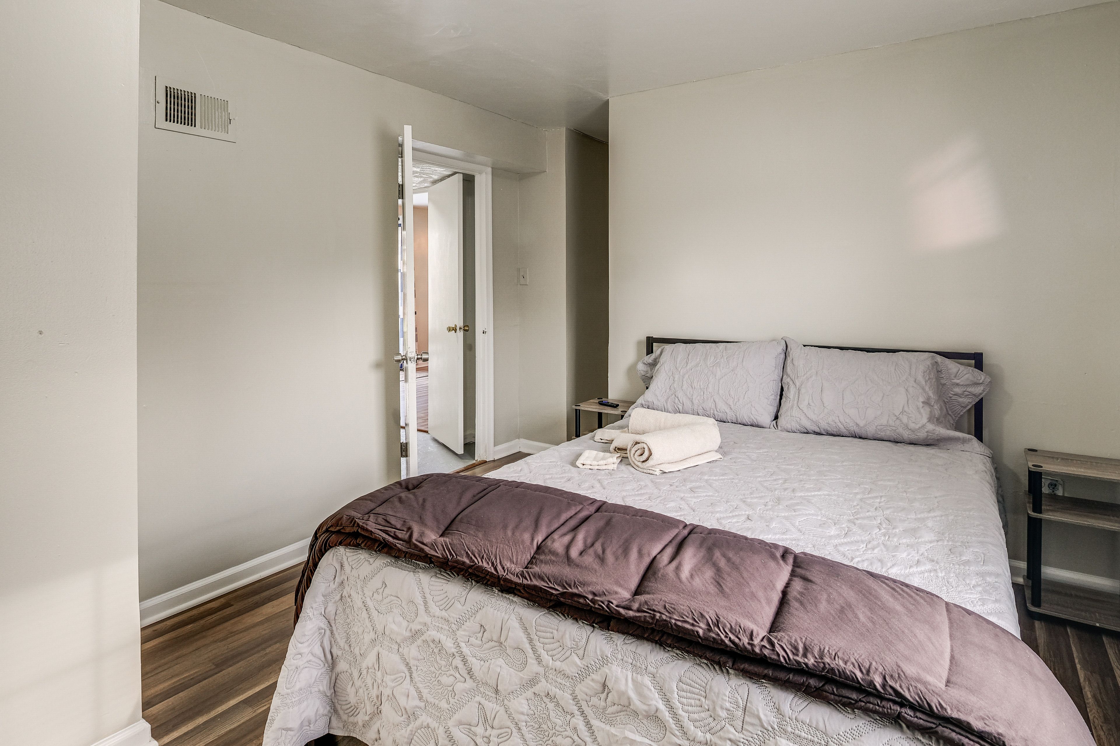 Bedroom 4 | Queen Bed | Lower Level