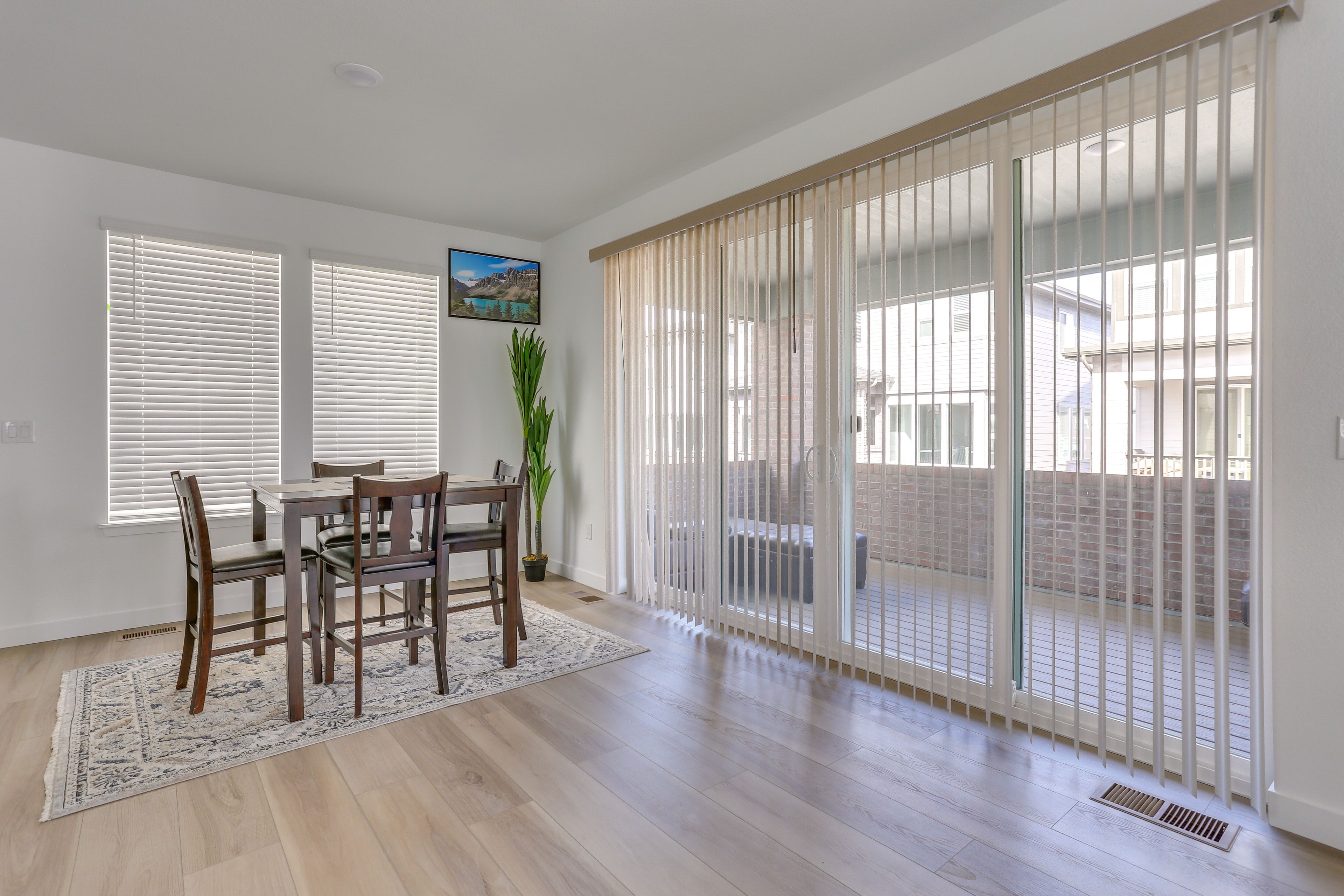 Dining Table | Dishware & Flatware | Main Floor