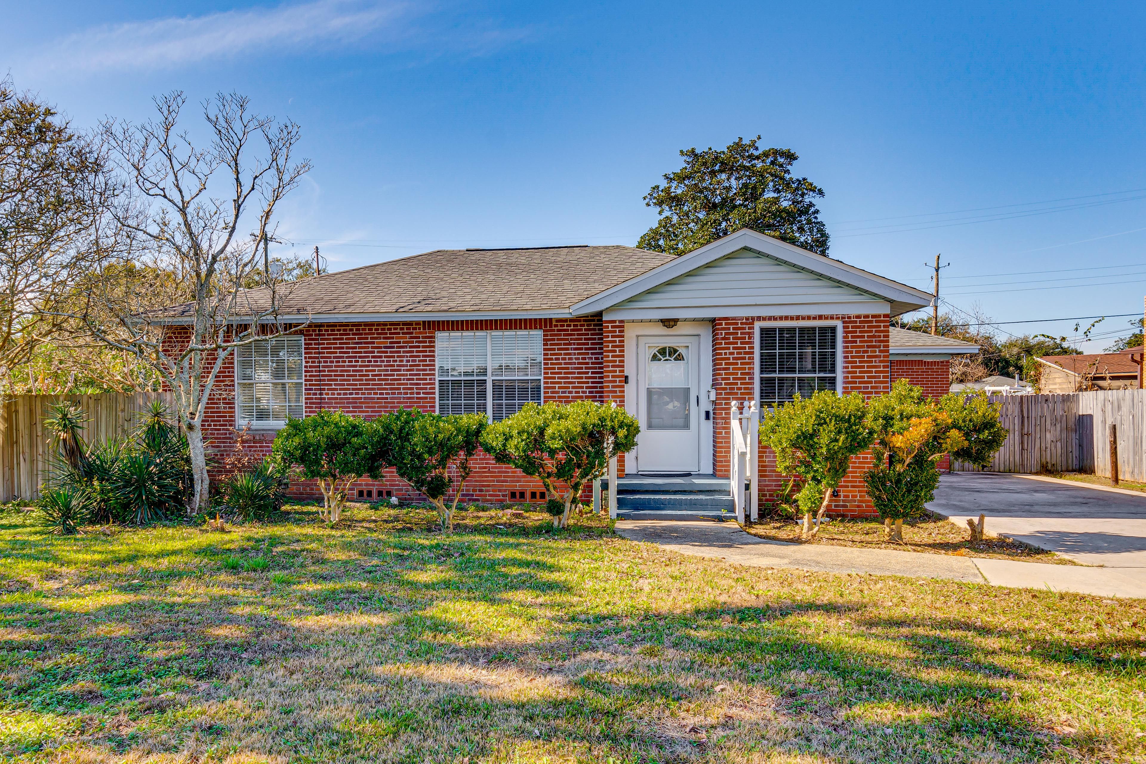 Parking | Driveway (2 Vehicles)