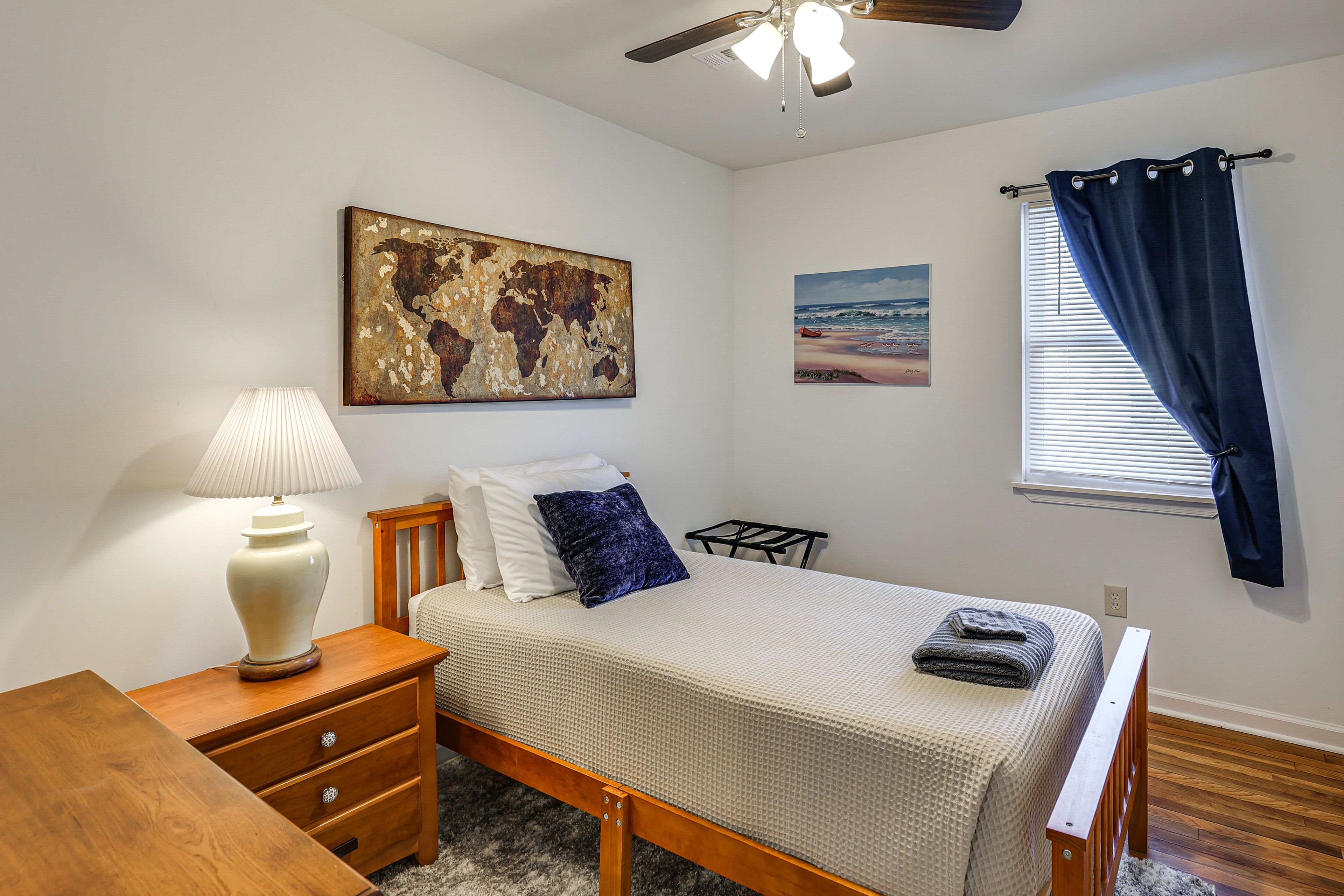 Bedroom 2 | Twin Bed