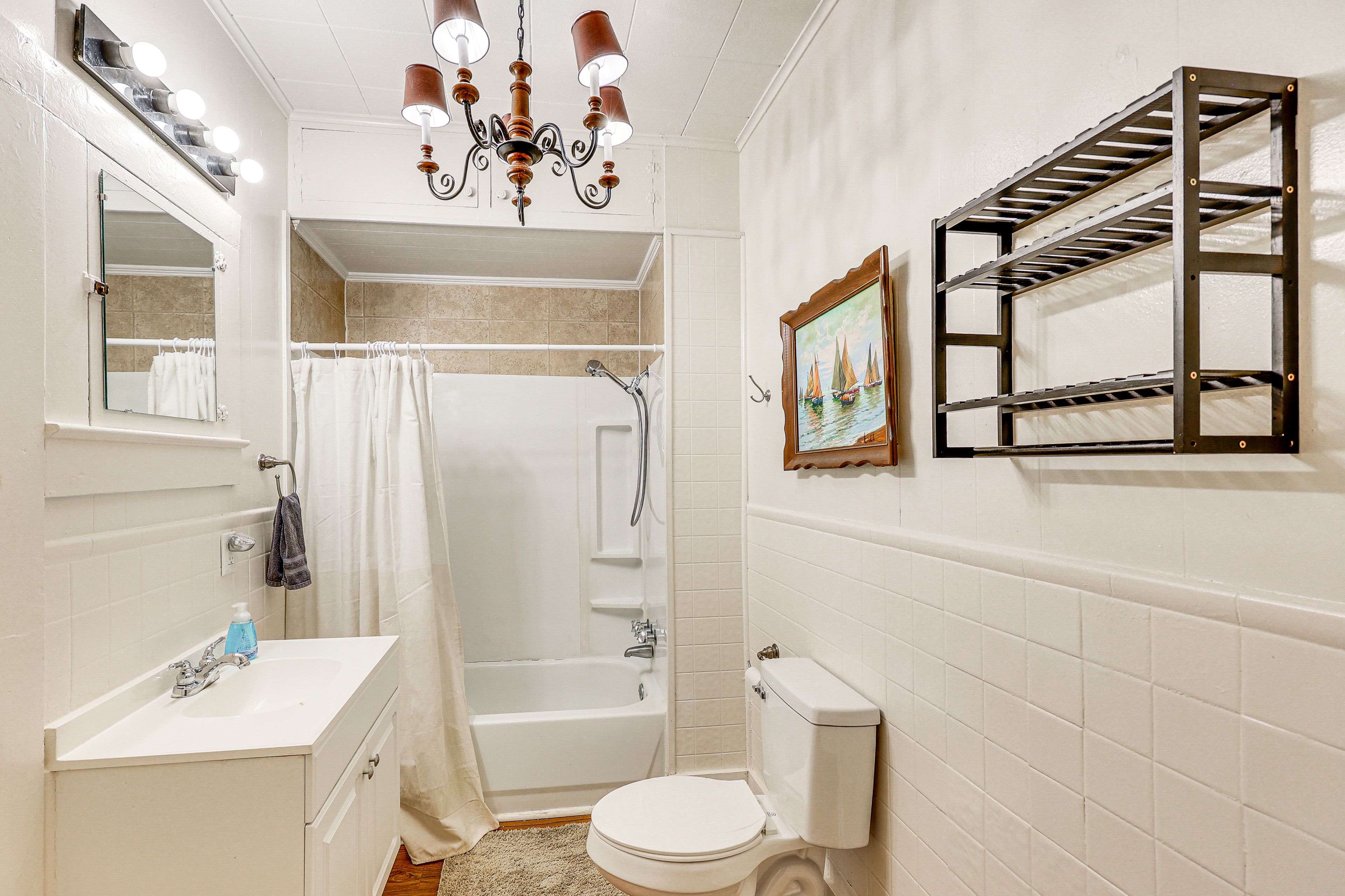 Bathroom | Towels Provided