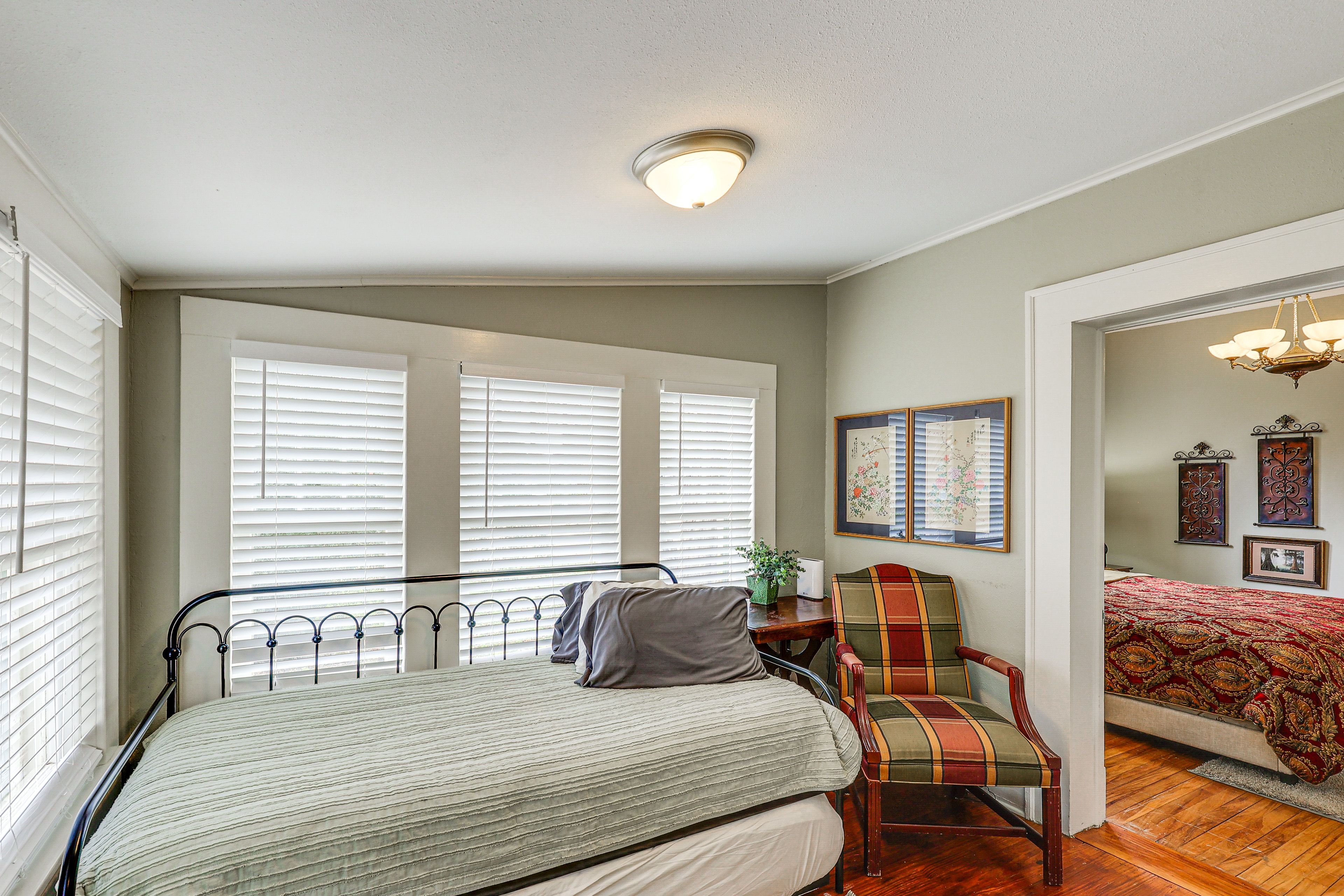 Bedroom 2 | Twin Daybed w/ Twin Trundle | 1st Floor