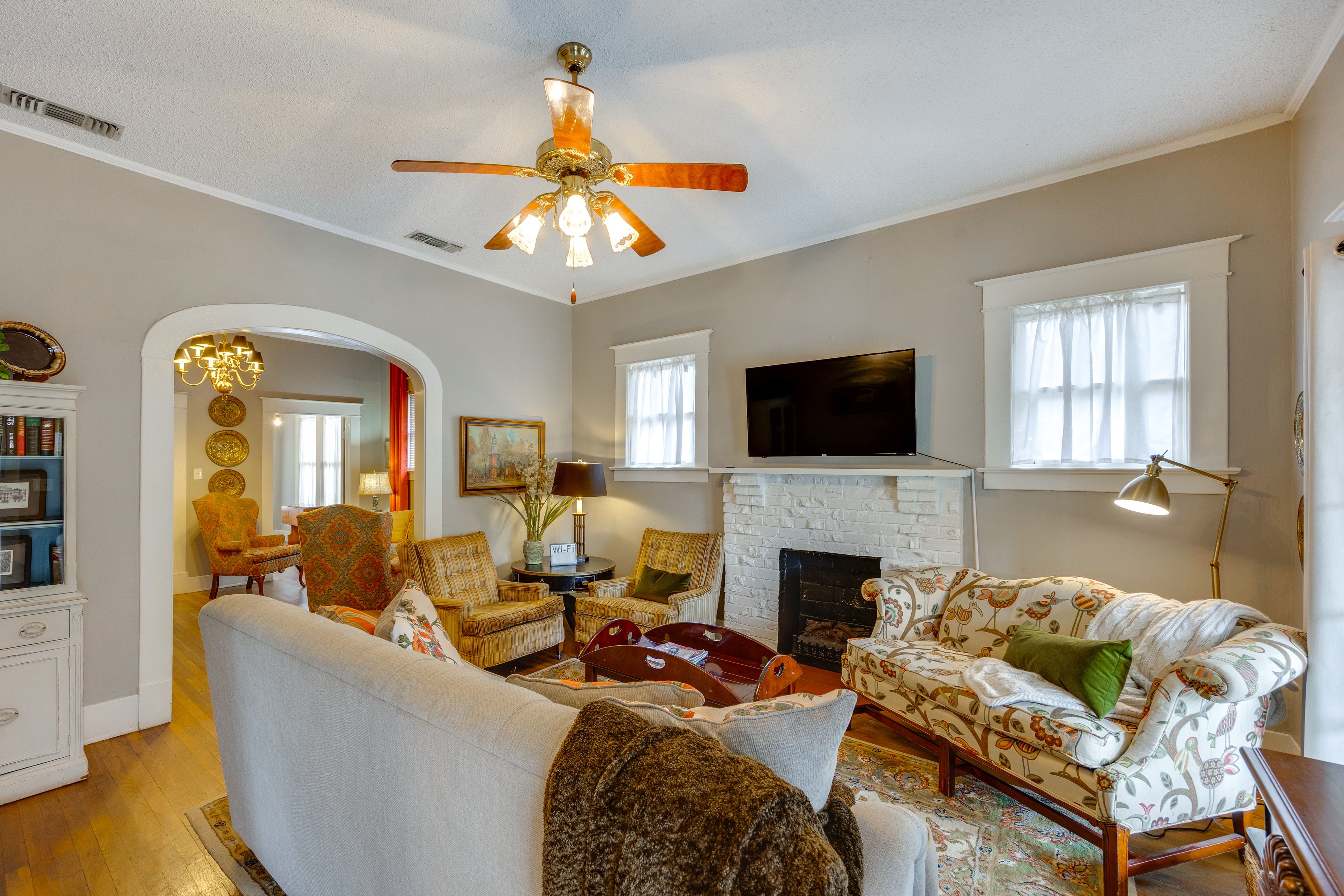 Living Room | Flat-Screen TV | Books