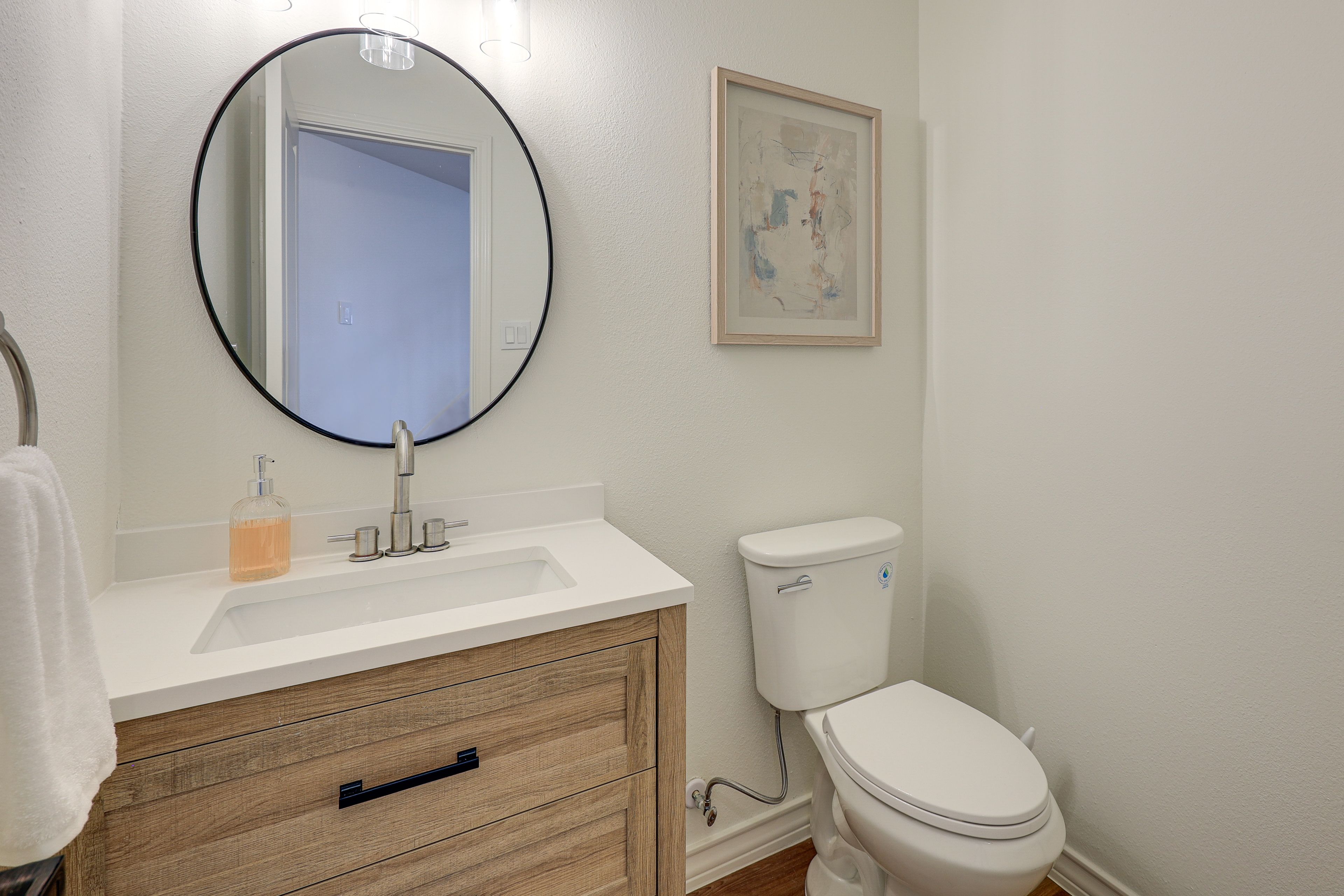 Half Bathroom | 1st Floor