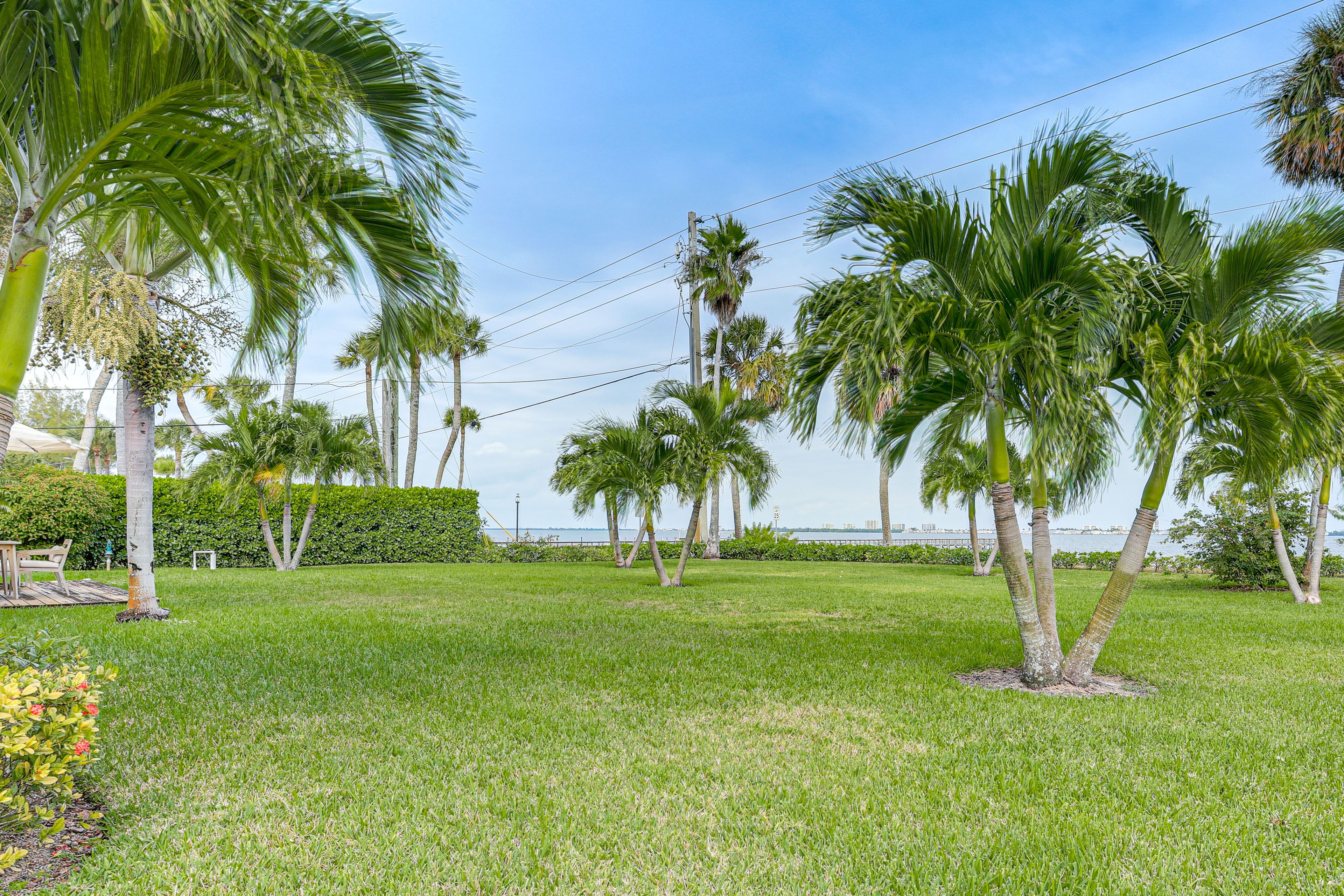 Jensen Beach Vacation Rental | 2BR | 2BA | 1,452 Sq Ft | 1 Step to Enter