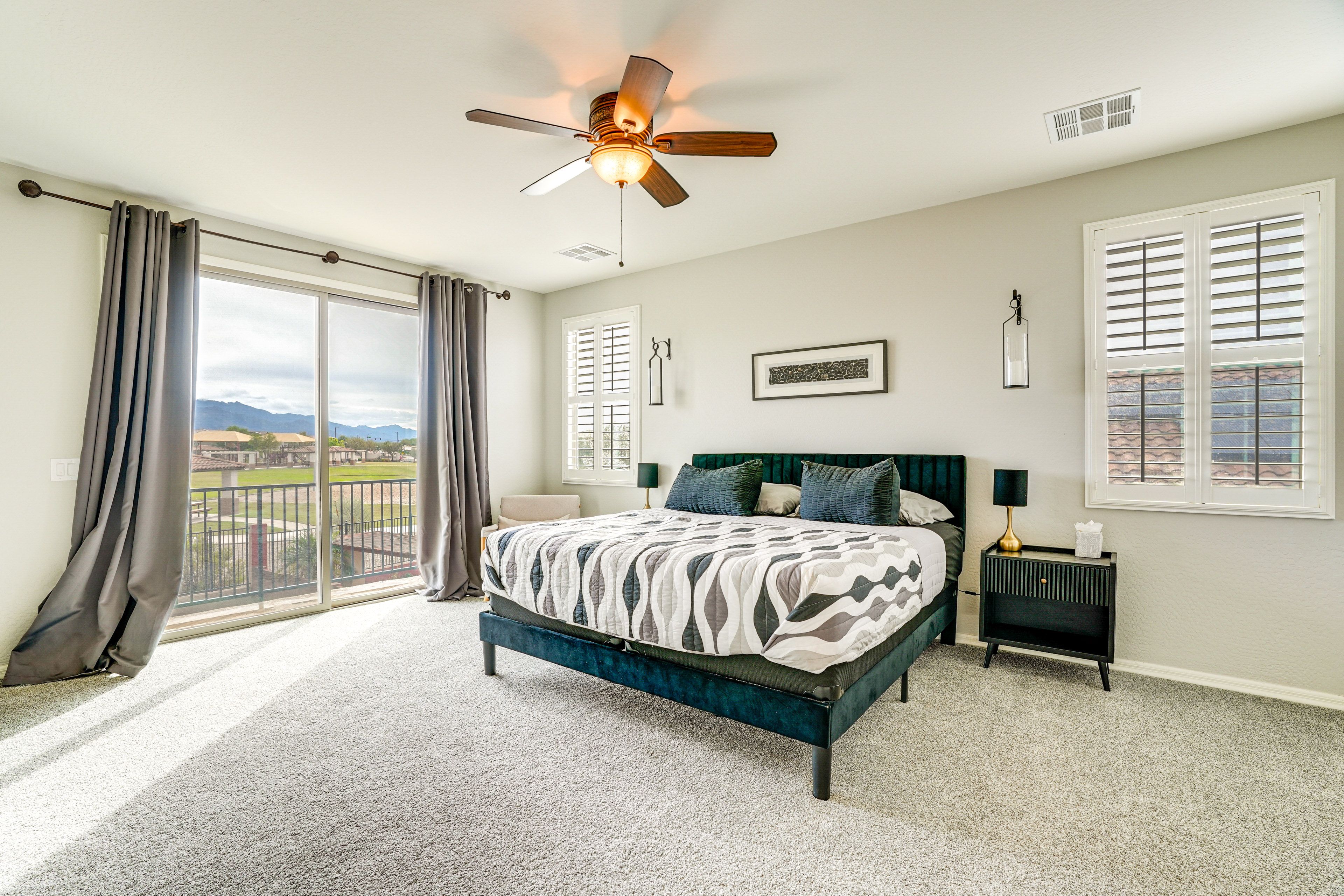 Bedroom 2 | 2nd Floor | Queen Bed | En-Suite Balcony | Smart TV