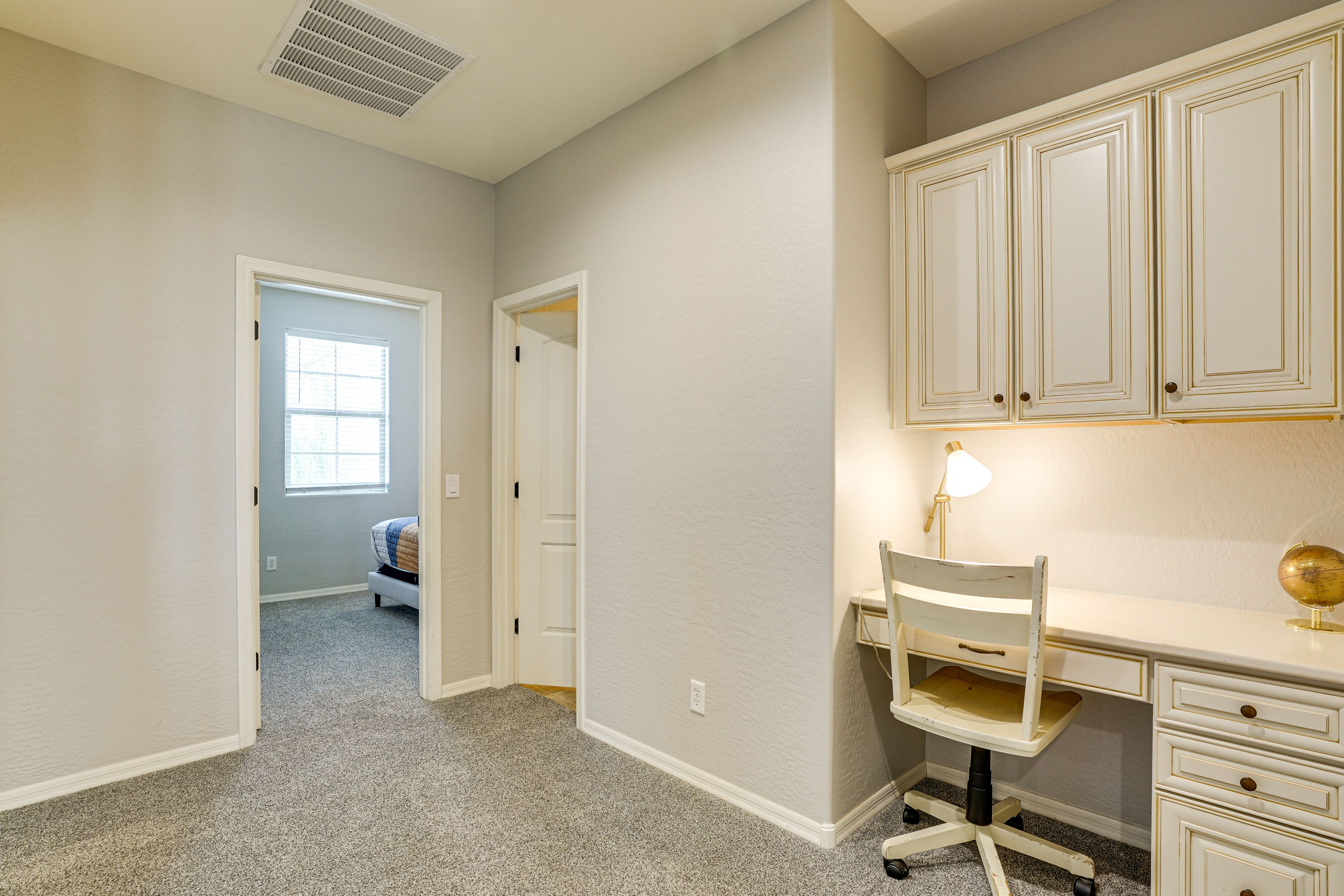 Writing Nook | 2nd Floor