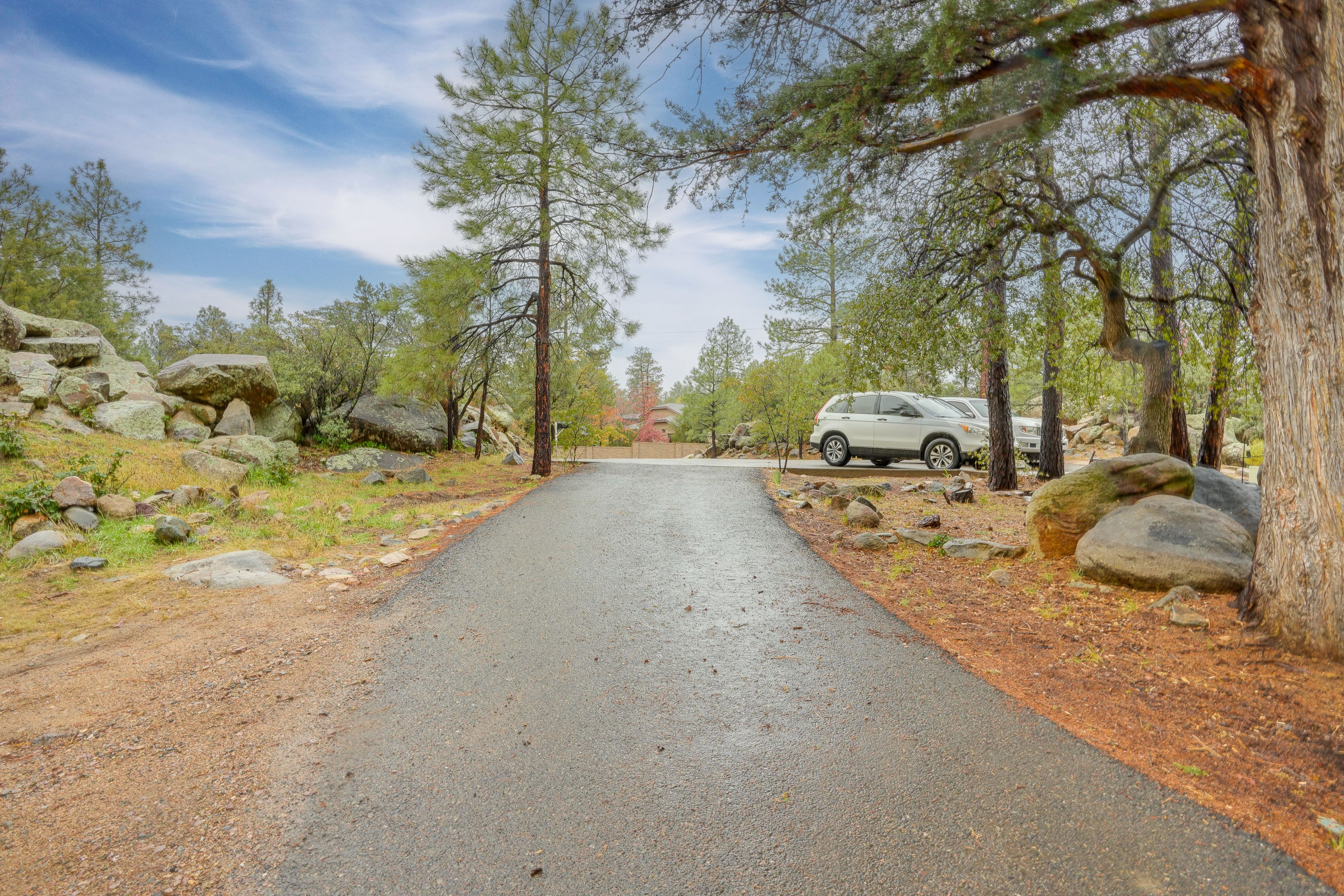 Property Access | Addt'l Parking in Adjacent Cul-De-Sac