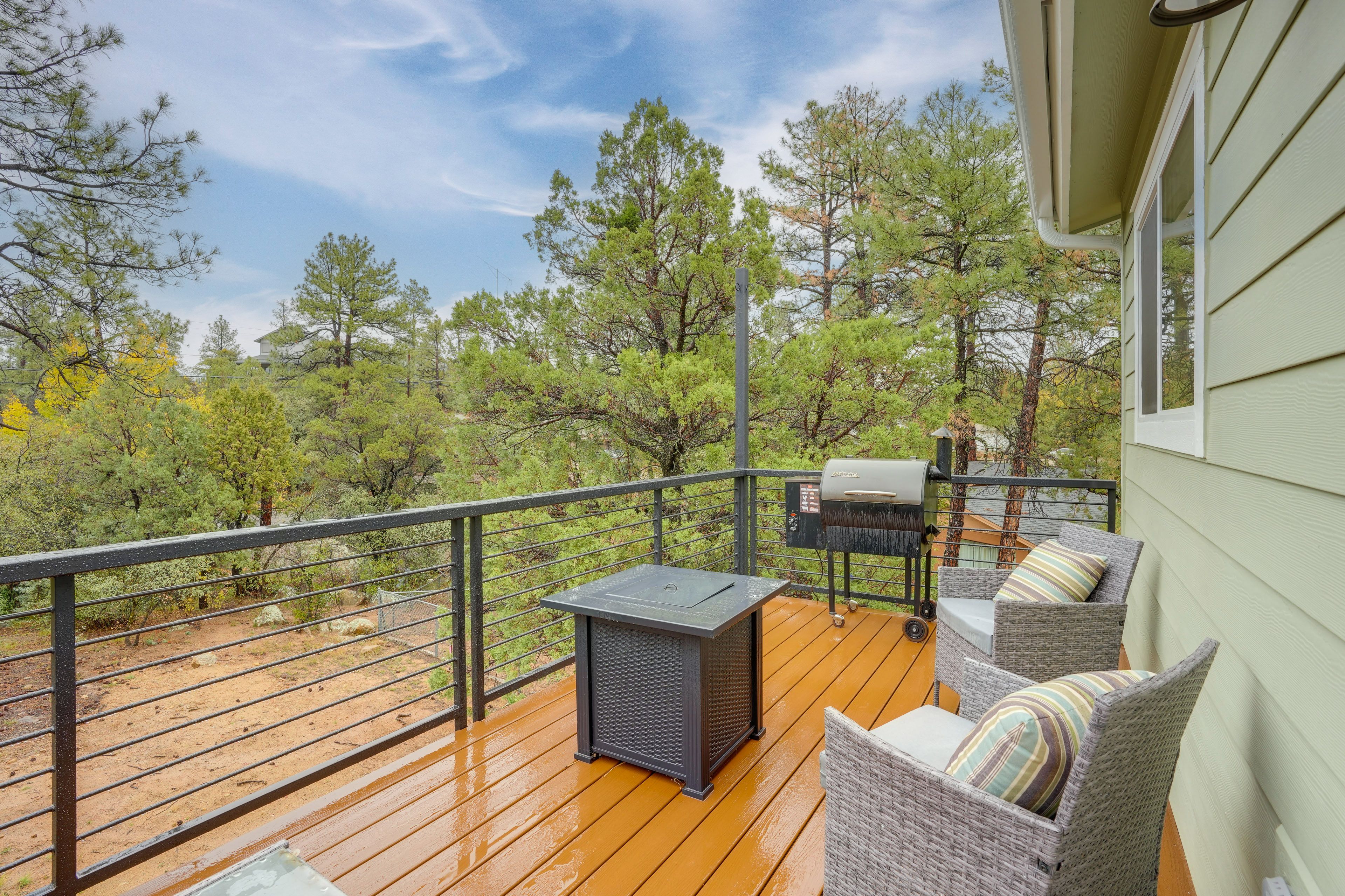 Private Balcony | Electric Pellet Grill | Lava Rock Fire Pit