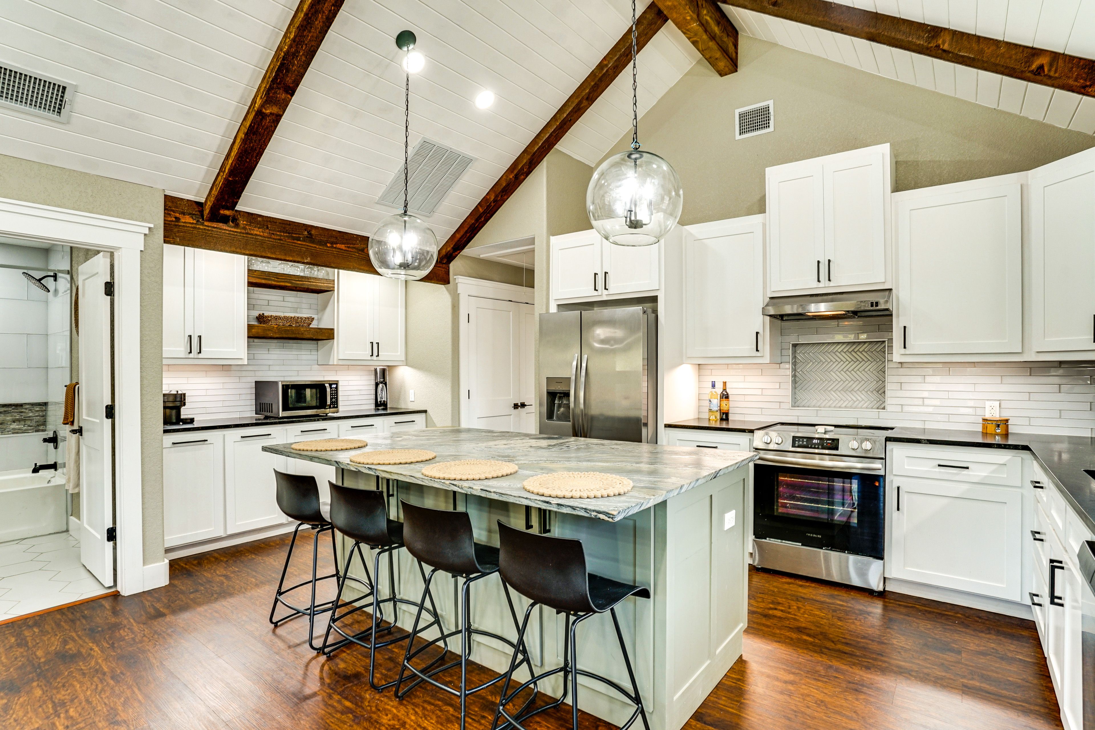 Kitchen | Cooking Basics | Dishware/Flatware