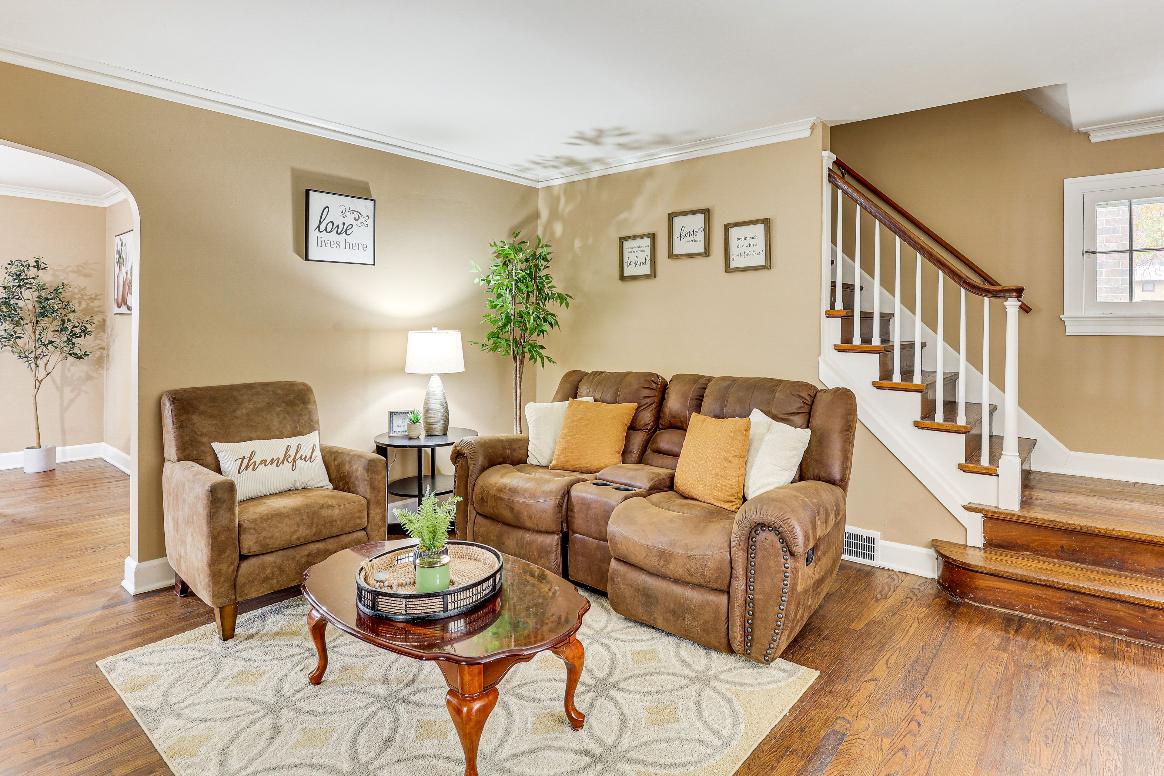 Family Room | Smart TV | Free WiFi | Central Air Conditioning/Heat