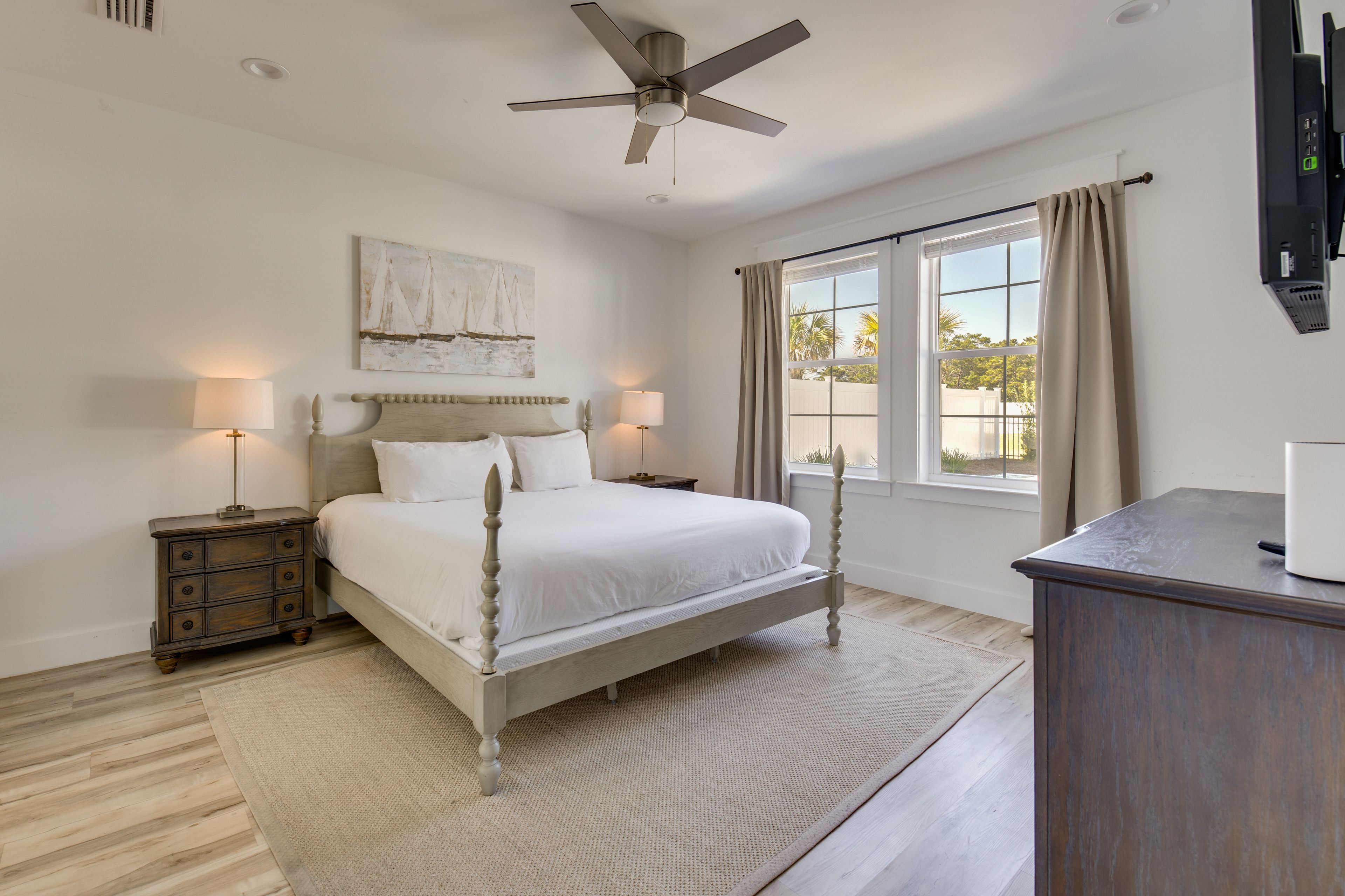 Bedroom 1 | 1st Floor | King Bed