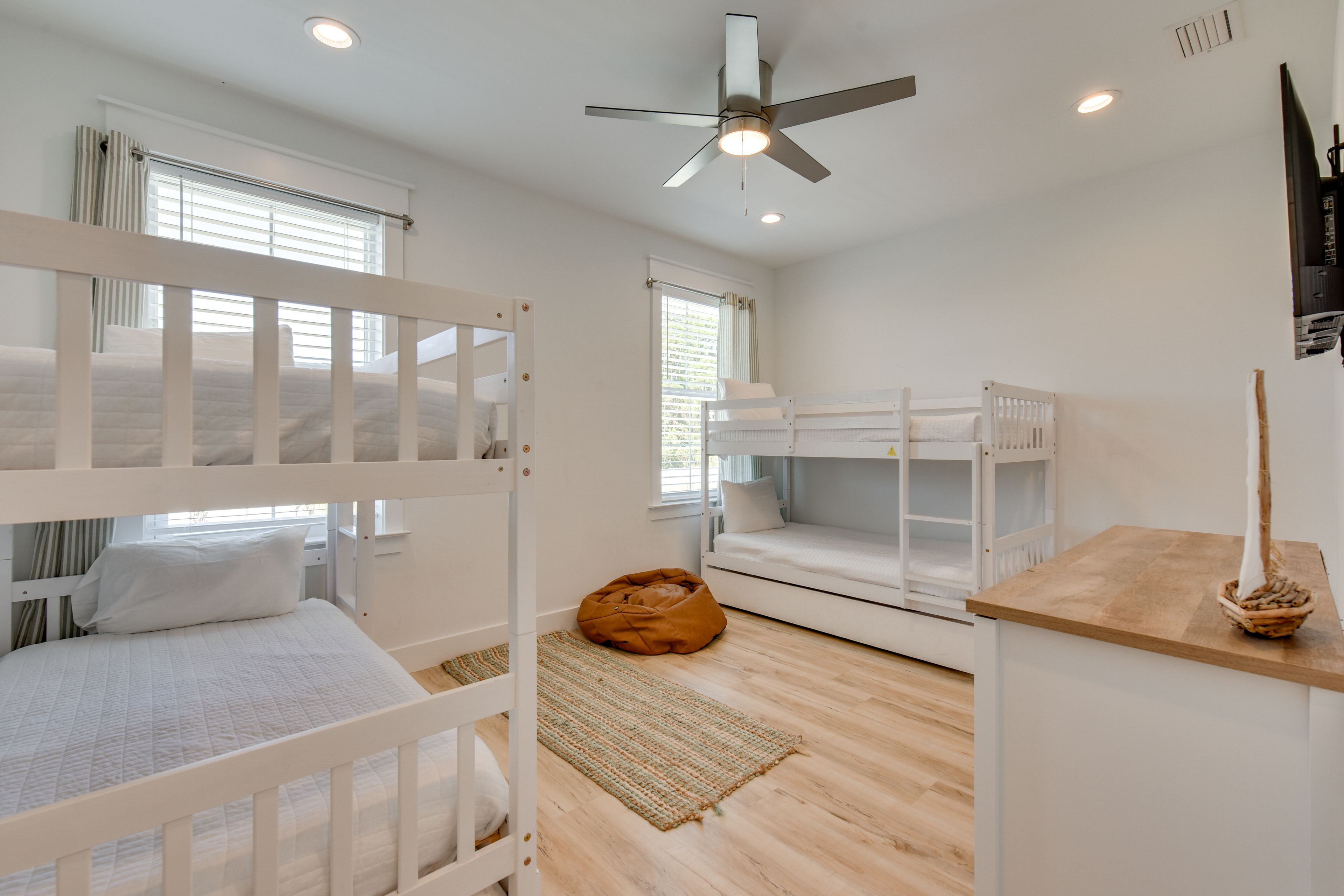 Bedroom 5 | 2nd Floor | 2 Twin Bunk Beds w/ 2 Twin Trundles