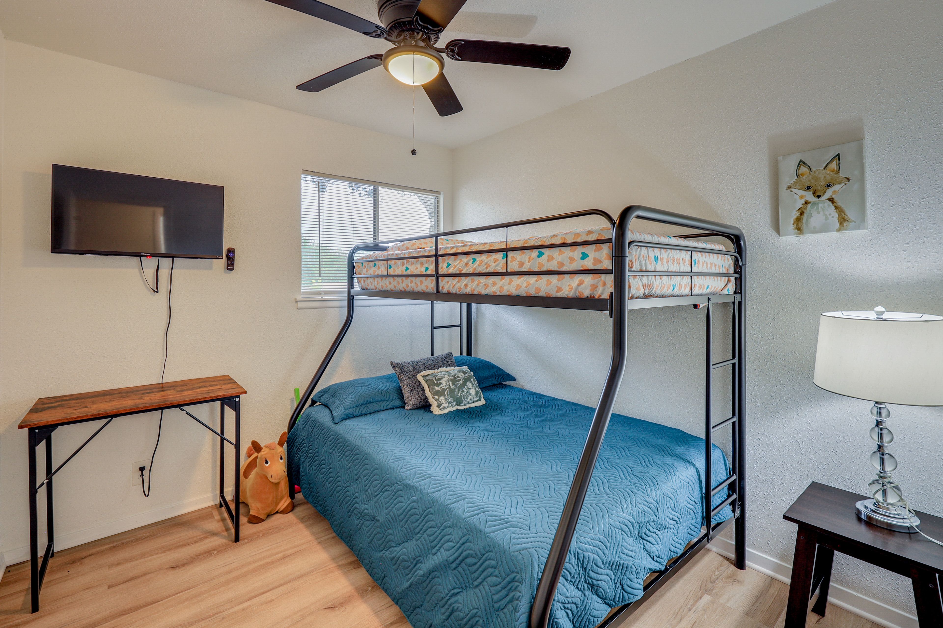 Bedroom 4 | Twin/Full Bunk Bed