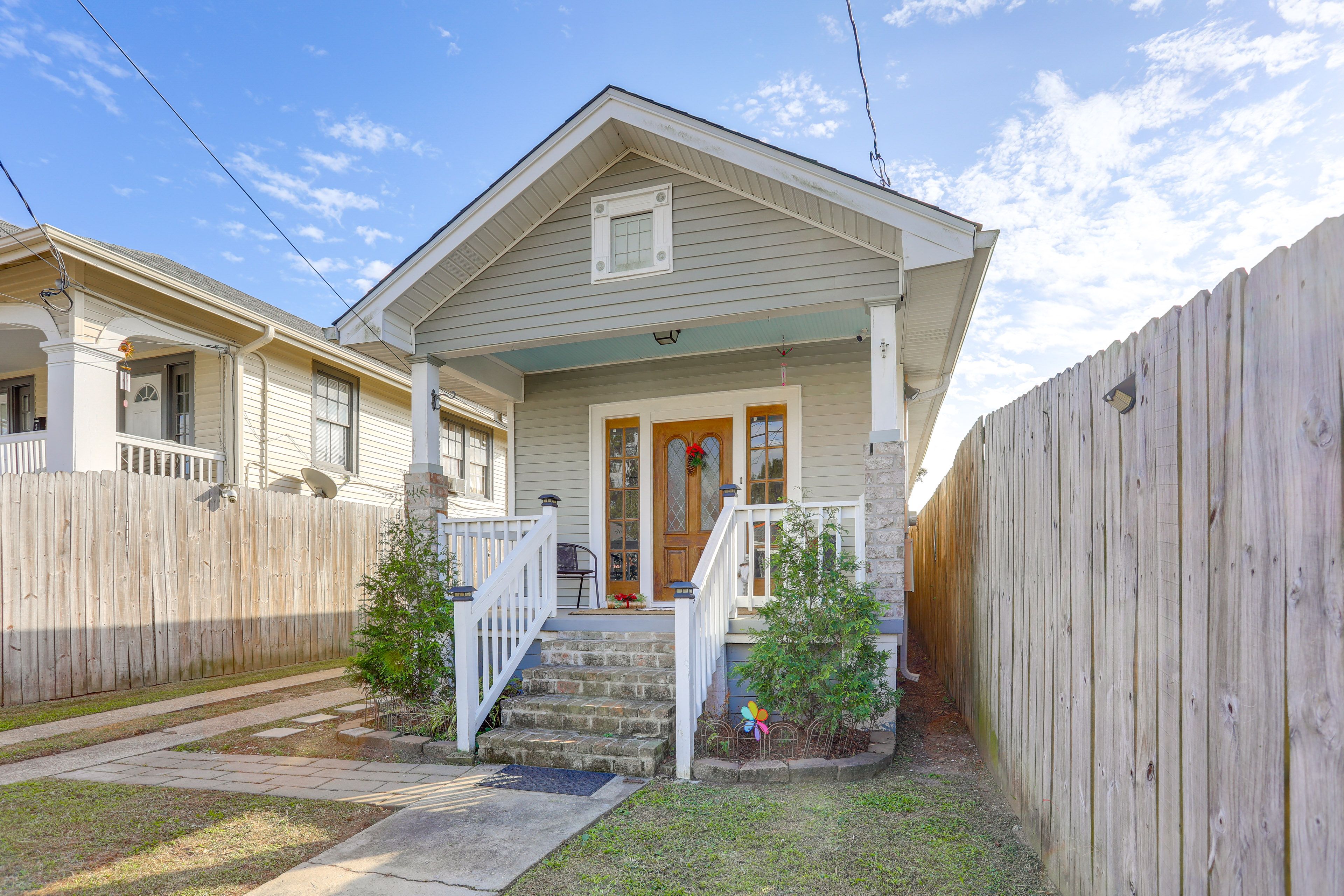 Property Exterior | Gated Property | Private Yard