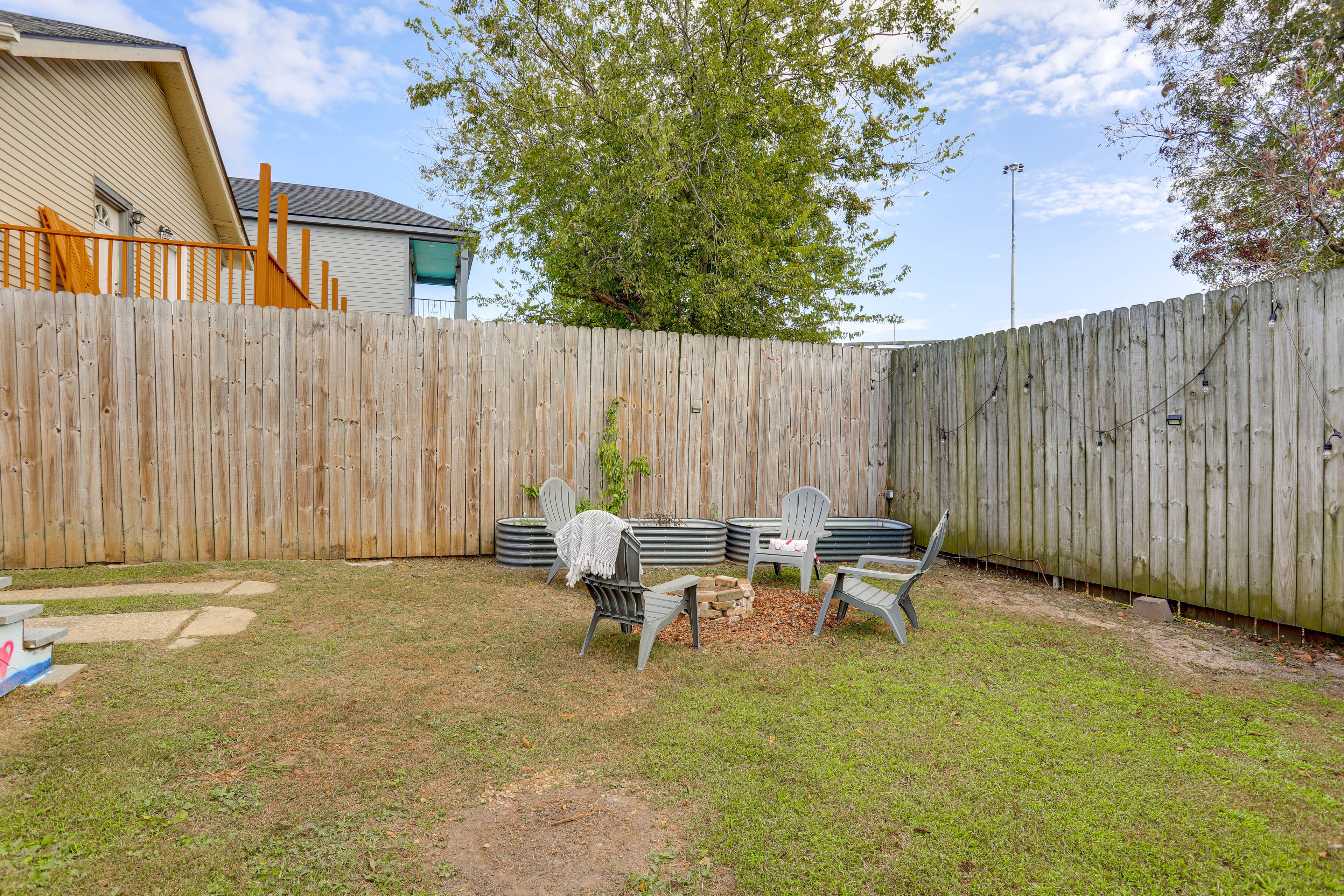 Fenced-In Yard | Wood-Burning Fire Pit