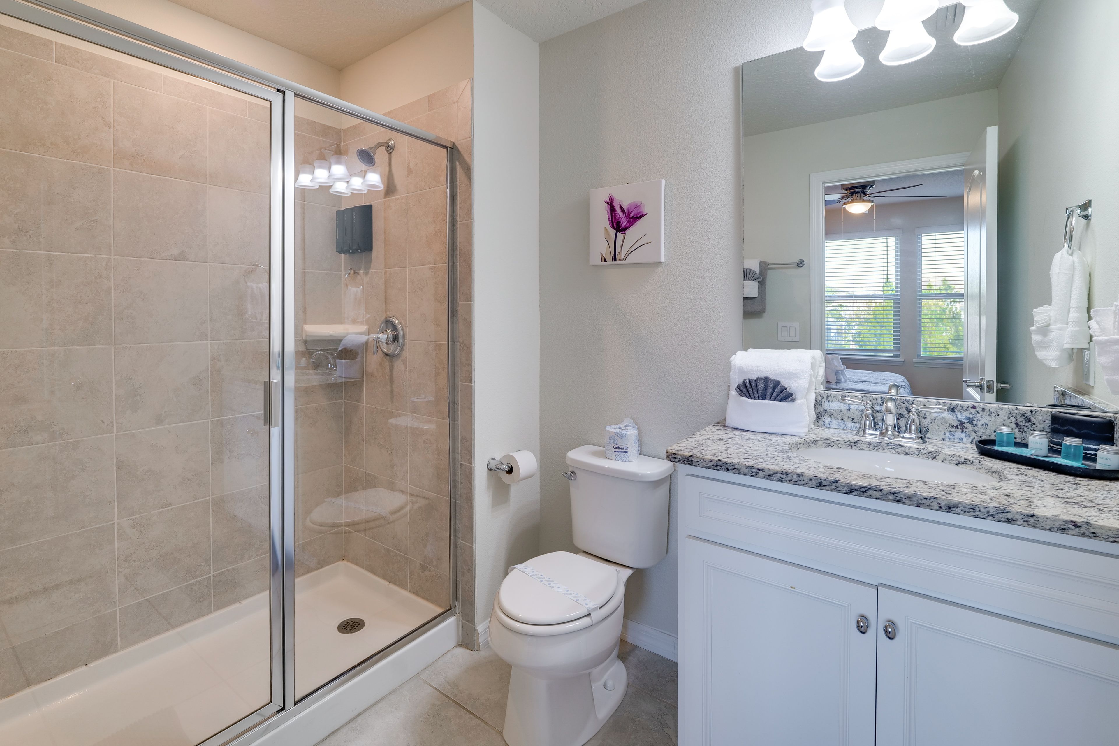 Full Bathroom | 2nd Floor