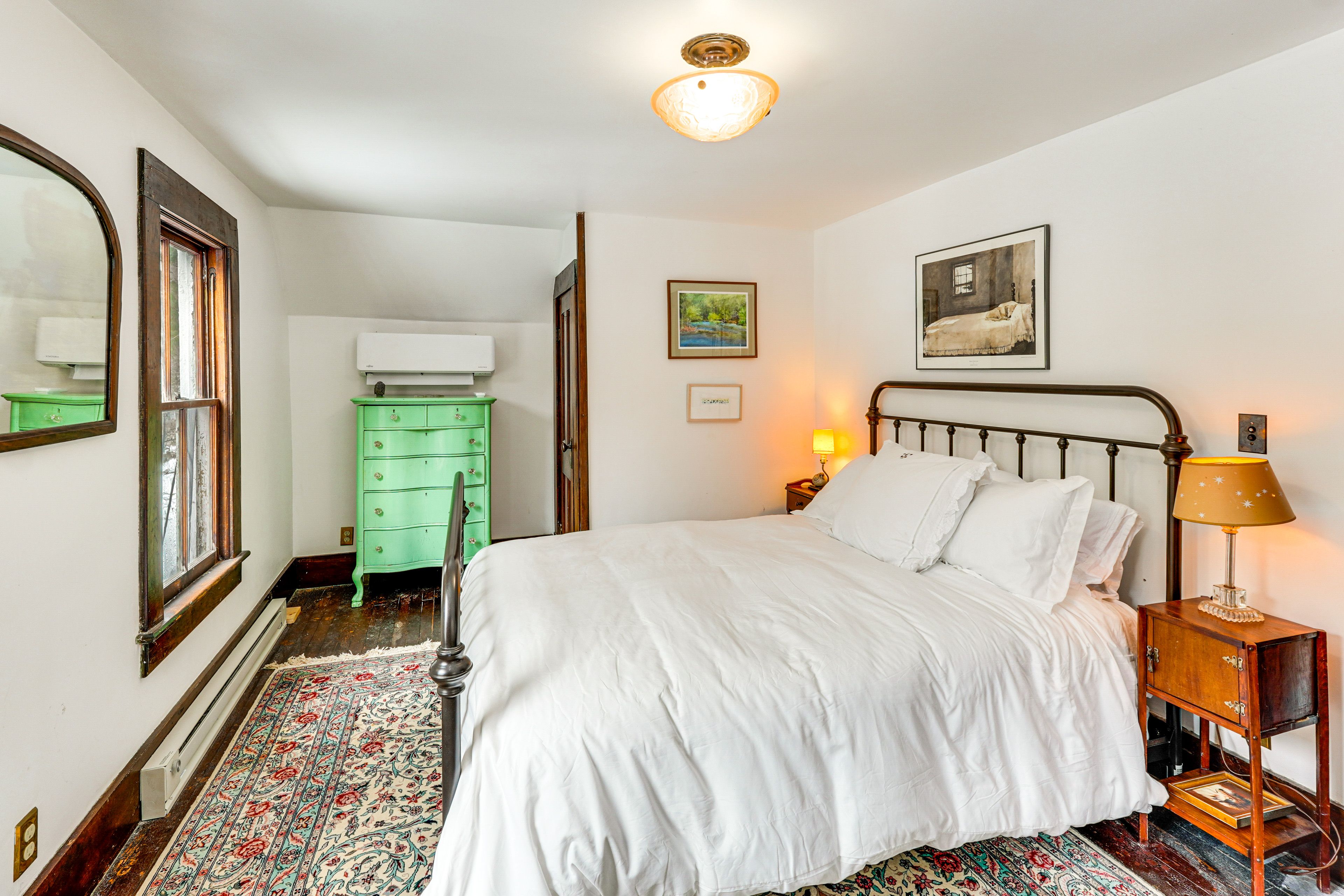 Bedroom 1 | Queen Bed | 2nd Floor