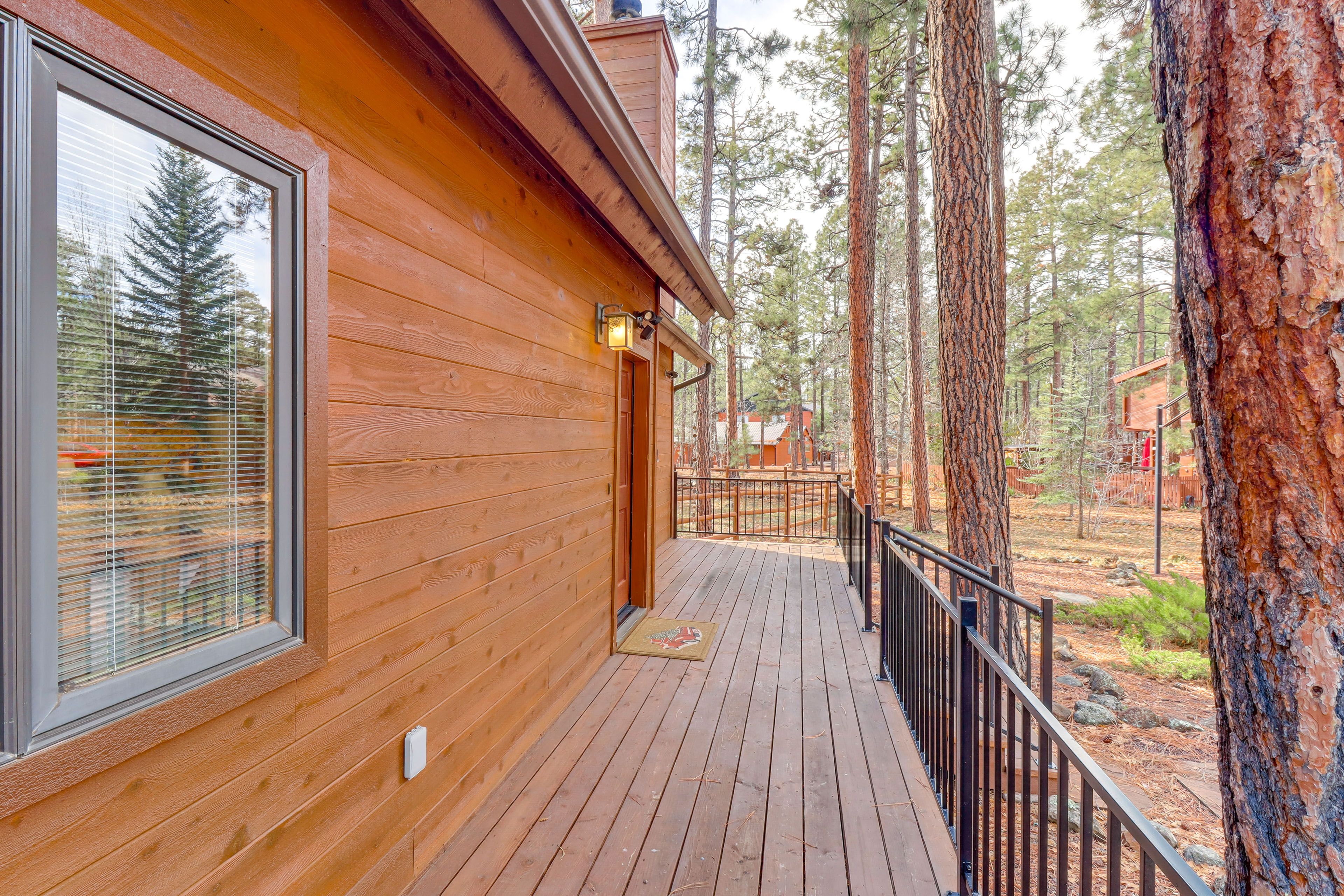 Front Deck | Private Entrance