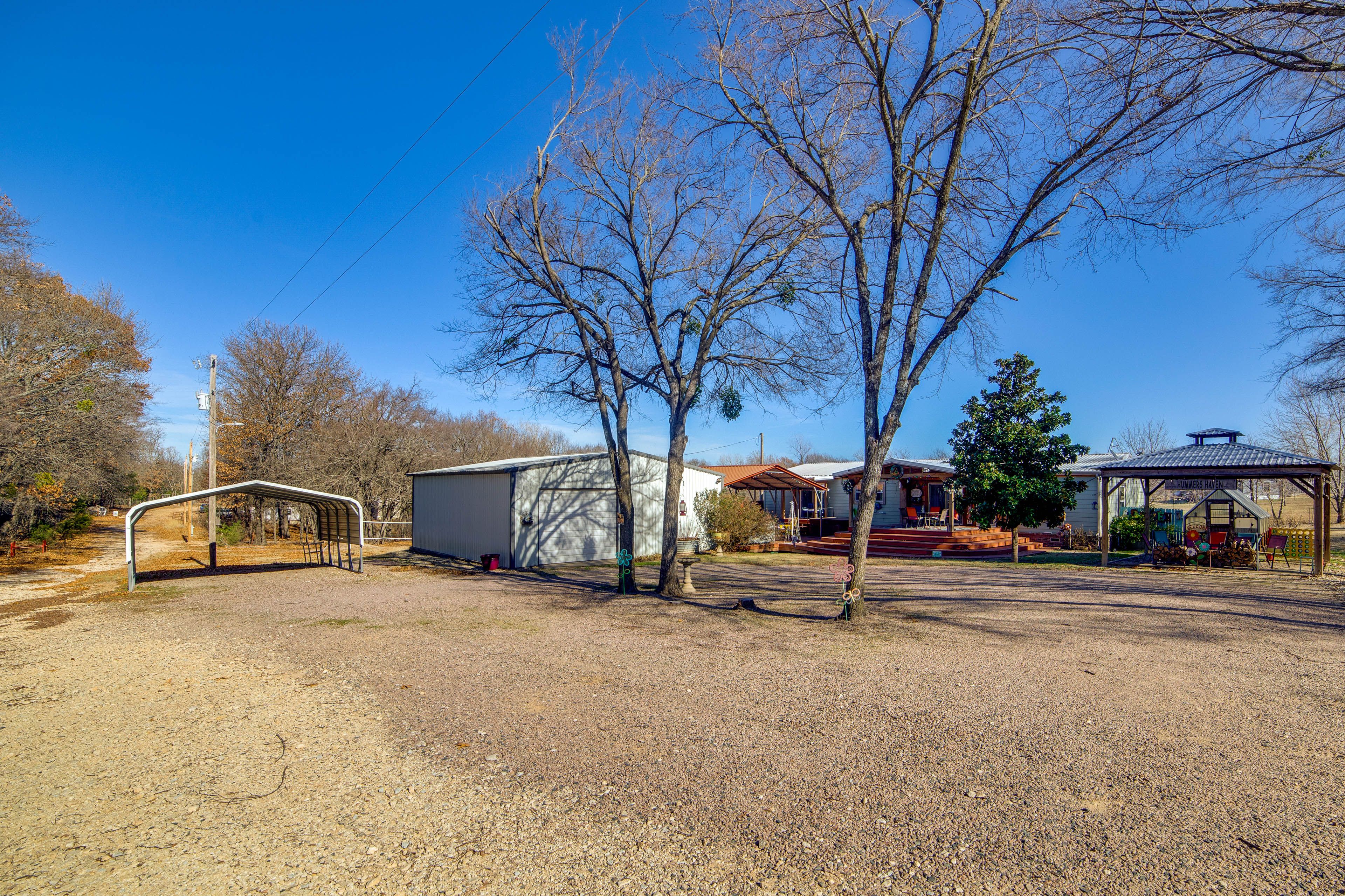 Parking | Carport (1 Vehicle) | Driveway (4 Vehicles)