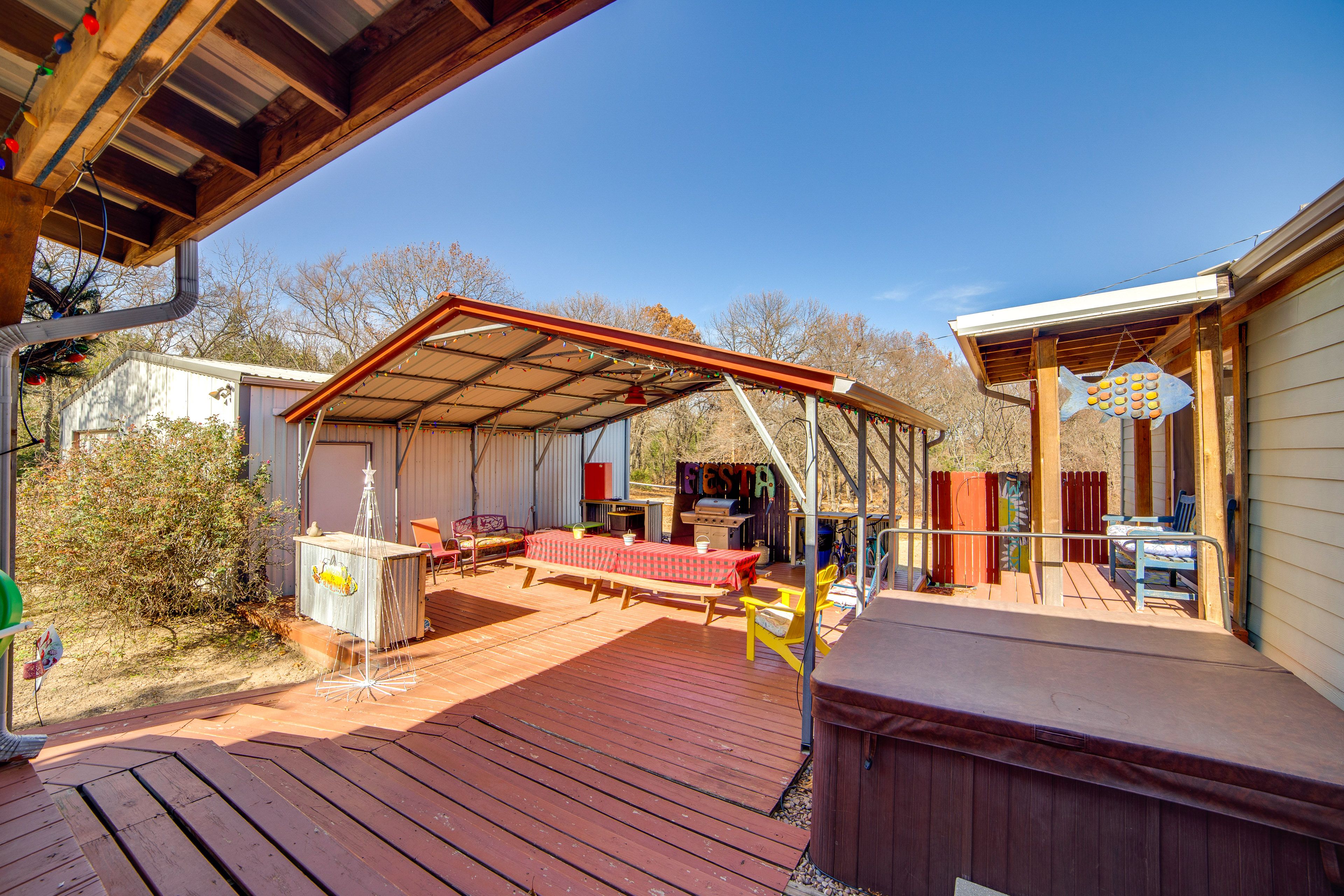 Gas Grill | Playground | Hot Tub Unavailable