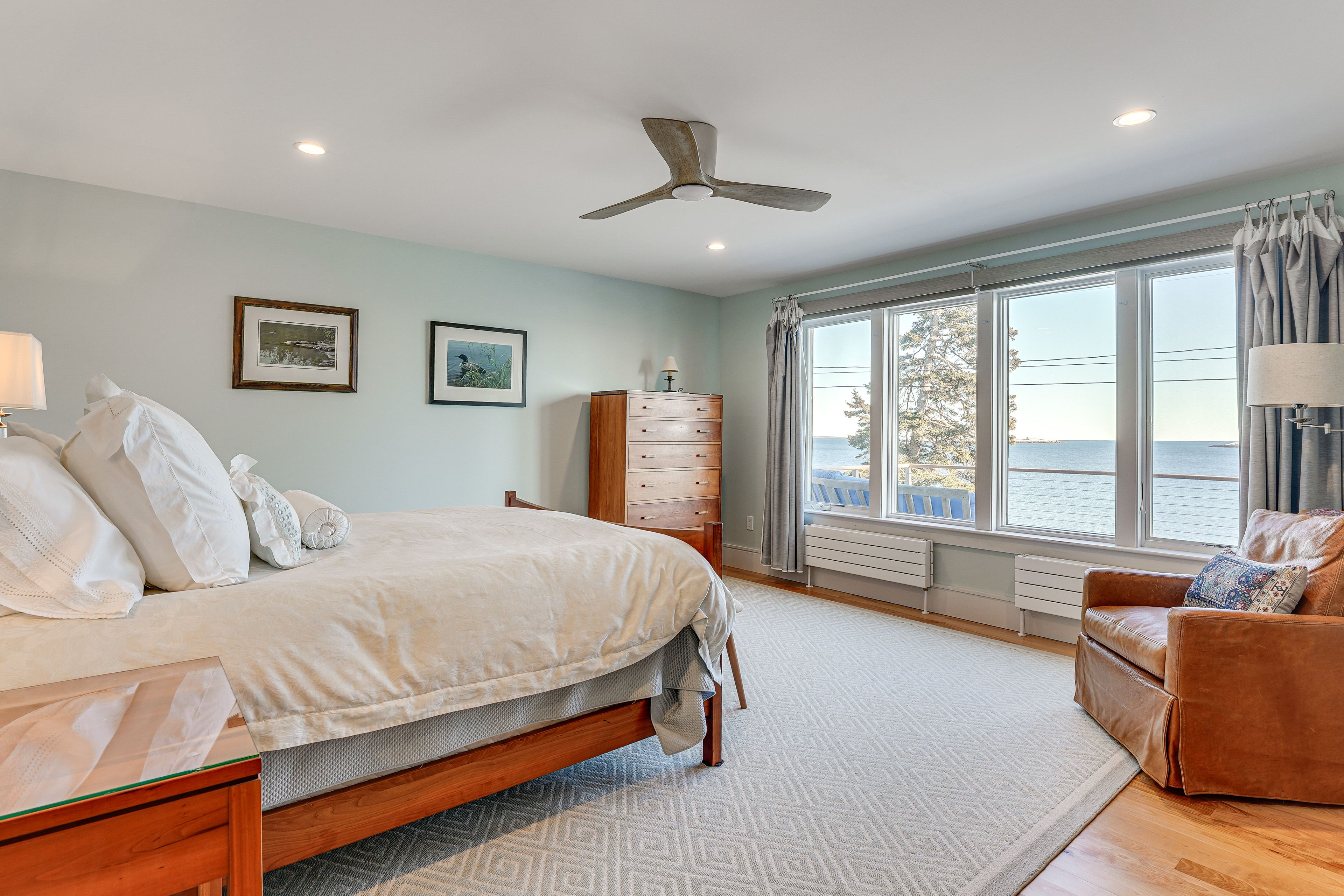 Bedroom 1 | 1st Floor | Queen Bed