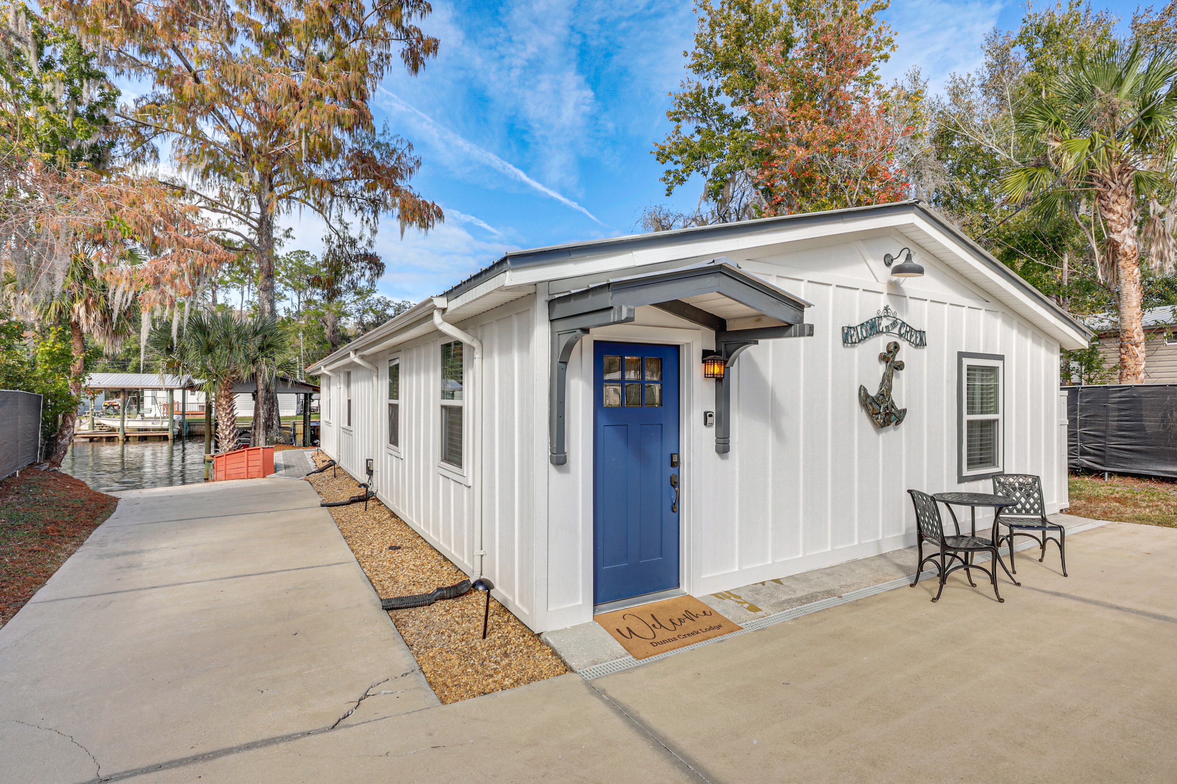 Satsuma Vacation Rental | 3BR | 1BA | 1,352 Sq Ft | 1 Step Required