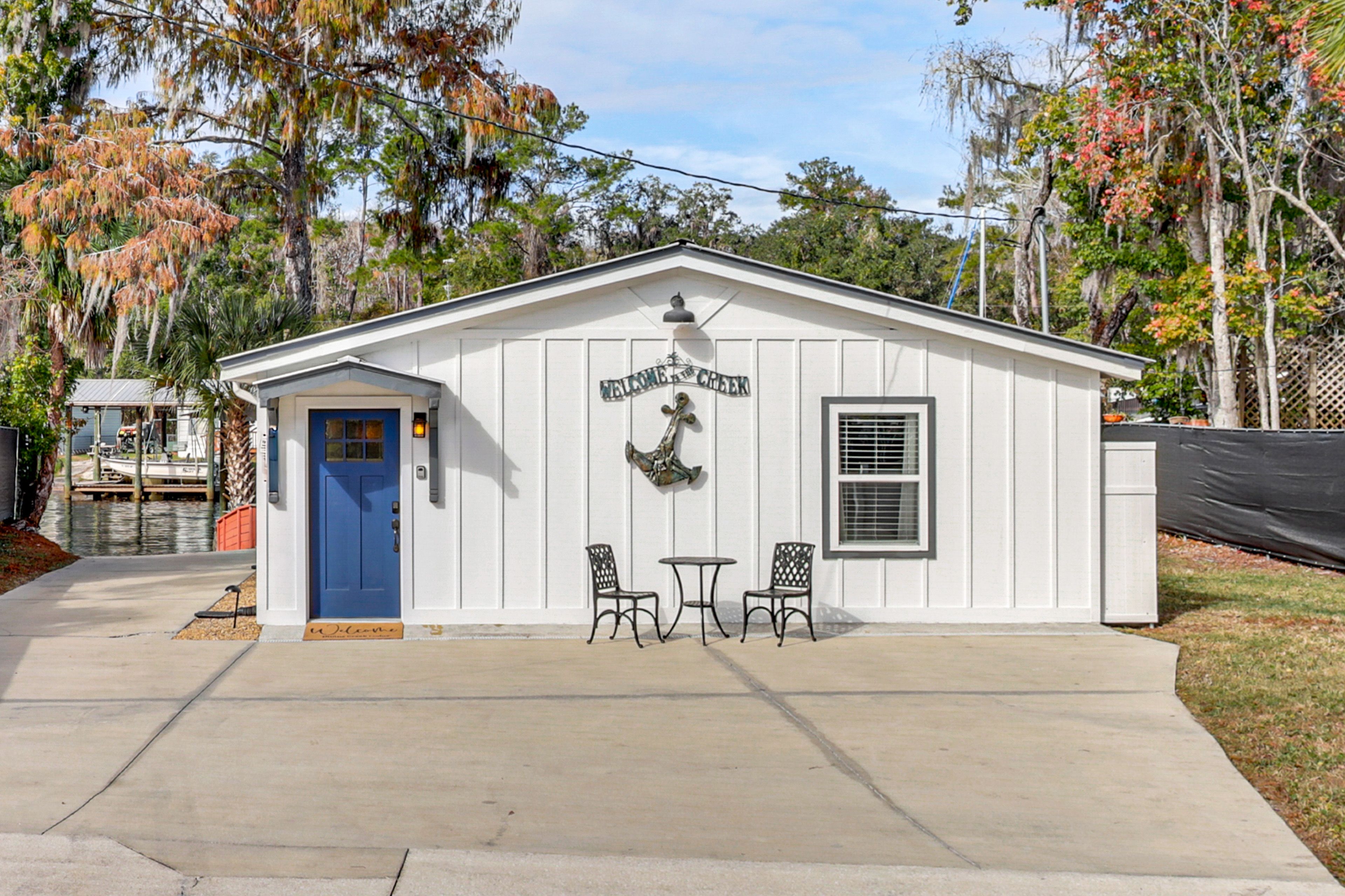 Parking | Driveway (3 Vehicles)