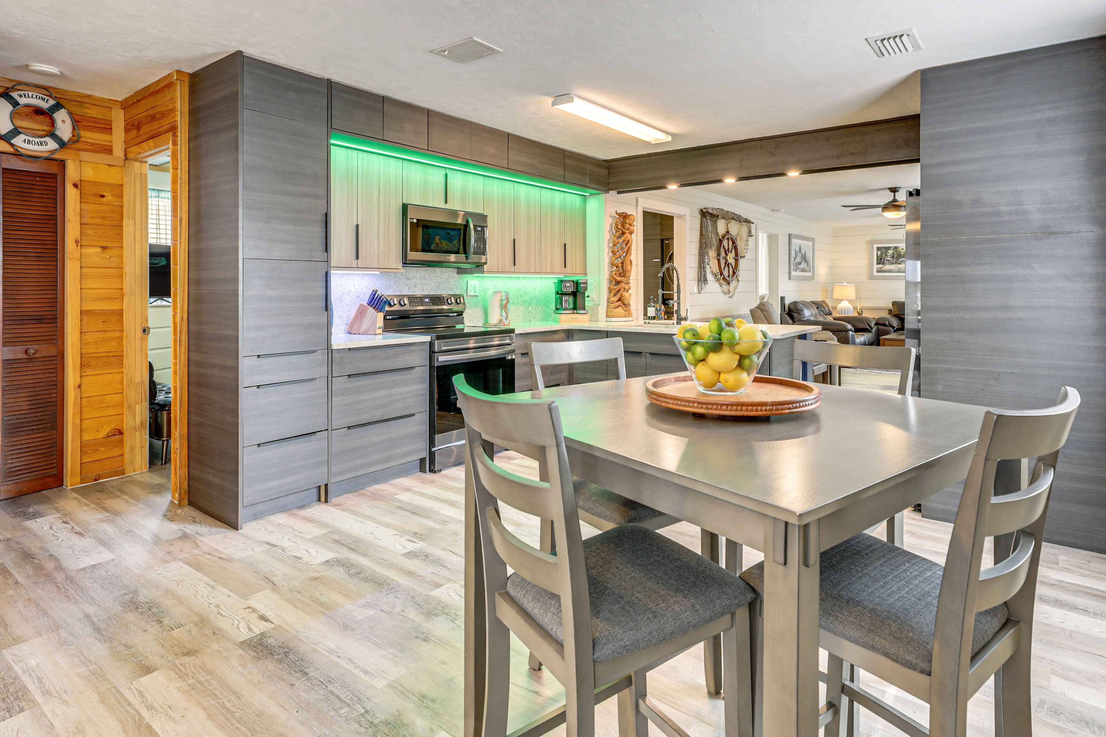 Dining Area | Dishware & Flatware