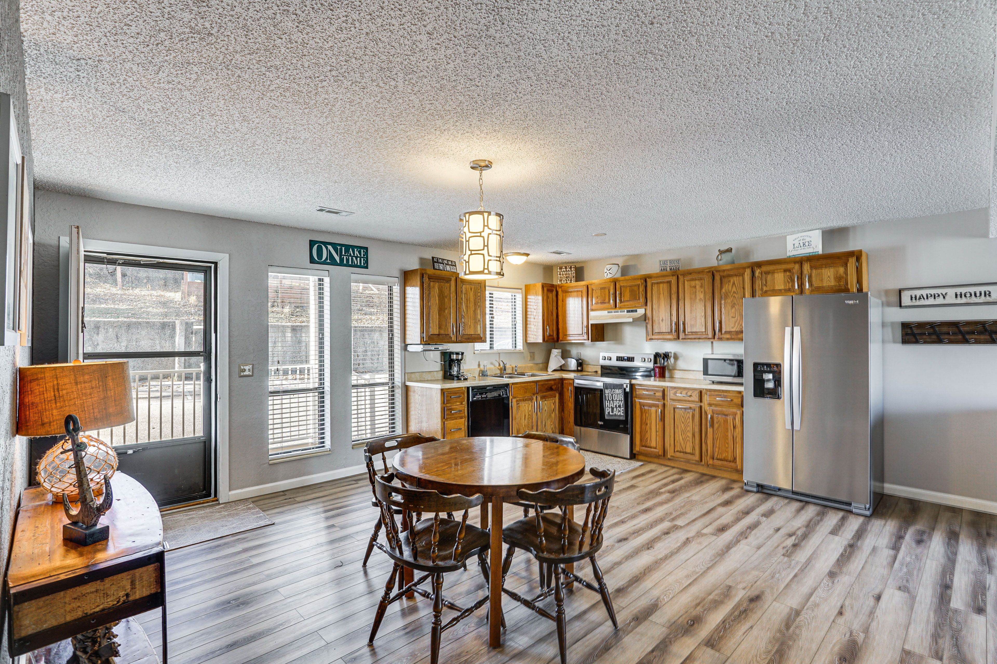 Kitchen & Dining Area | Single-Story Condo | Central Heating & A/C