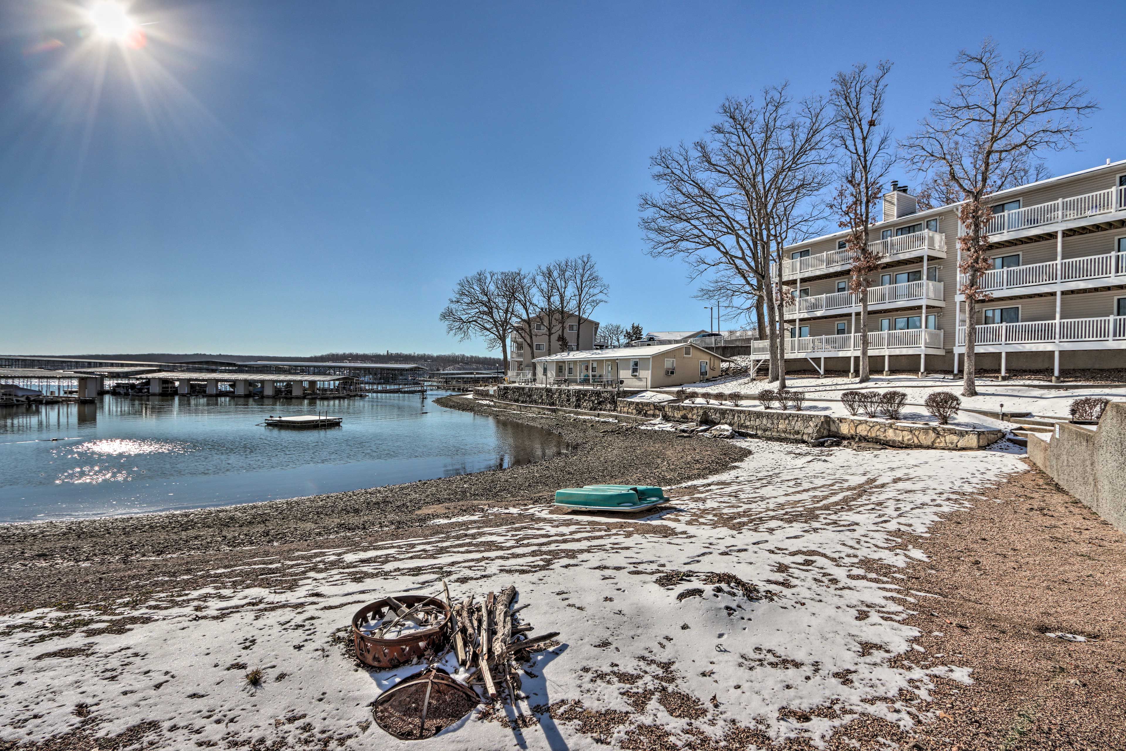 Community Amenities | Fire Pit | Picnic Area