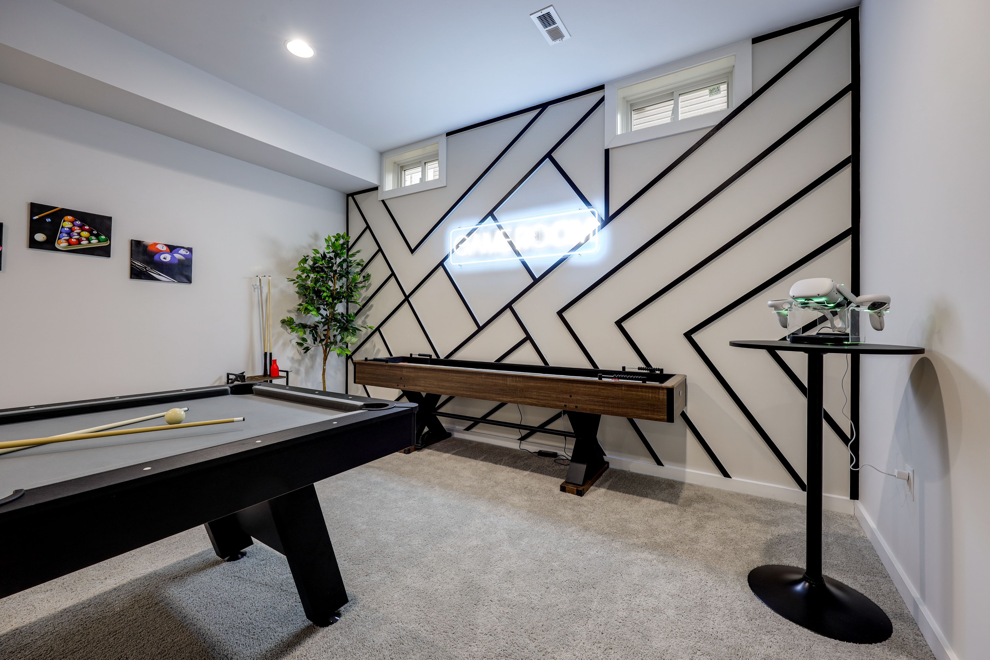 Triangle Vacation Rental | 5BR | 6BA | 4,300 Sq Ft | Stairs Required