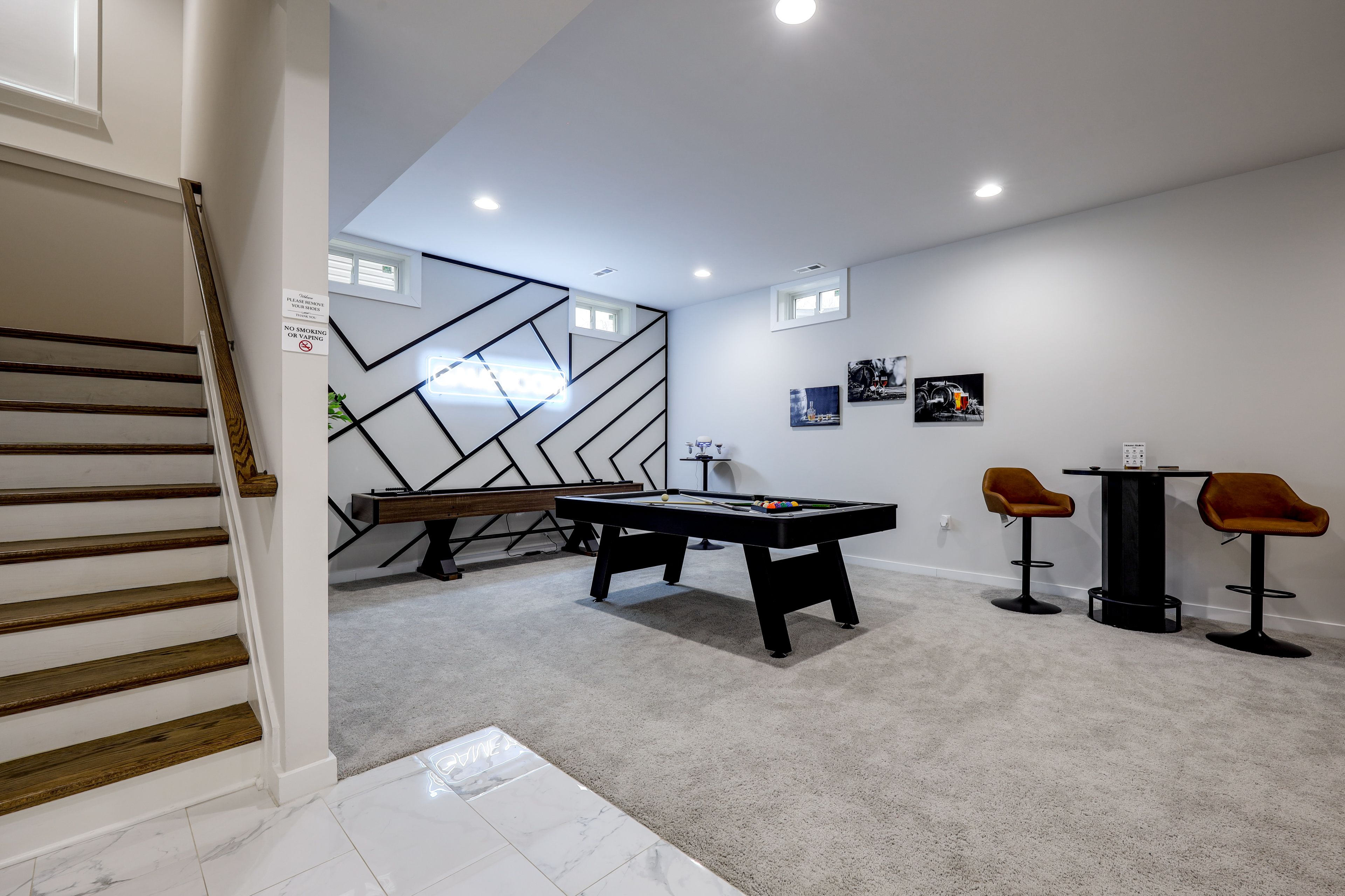 Game Room | Basement | Pool Table | Shuffleboard | VR Headset | Smart TV