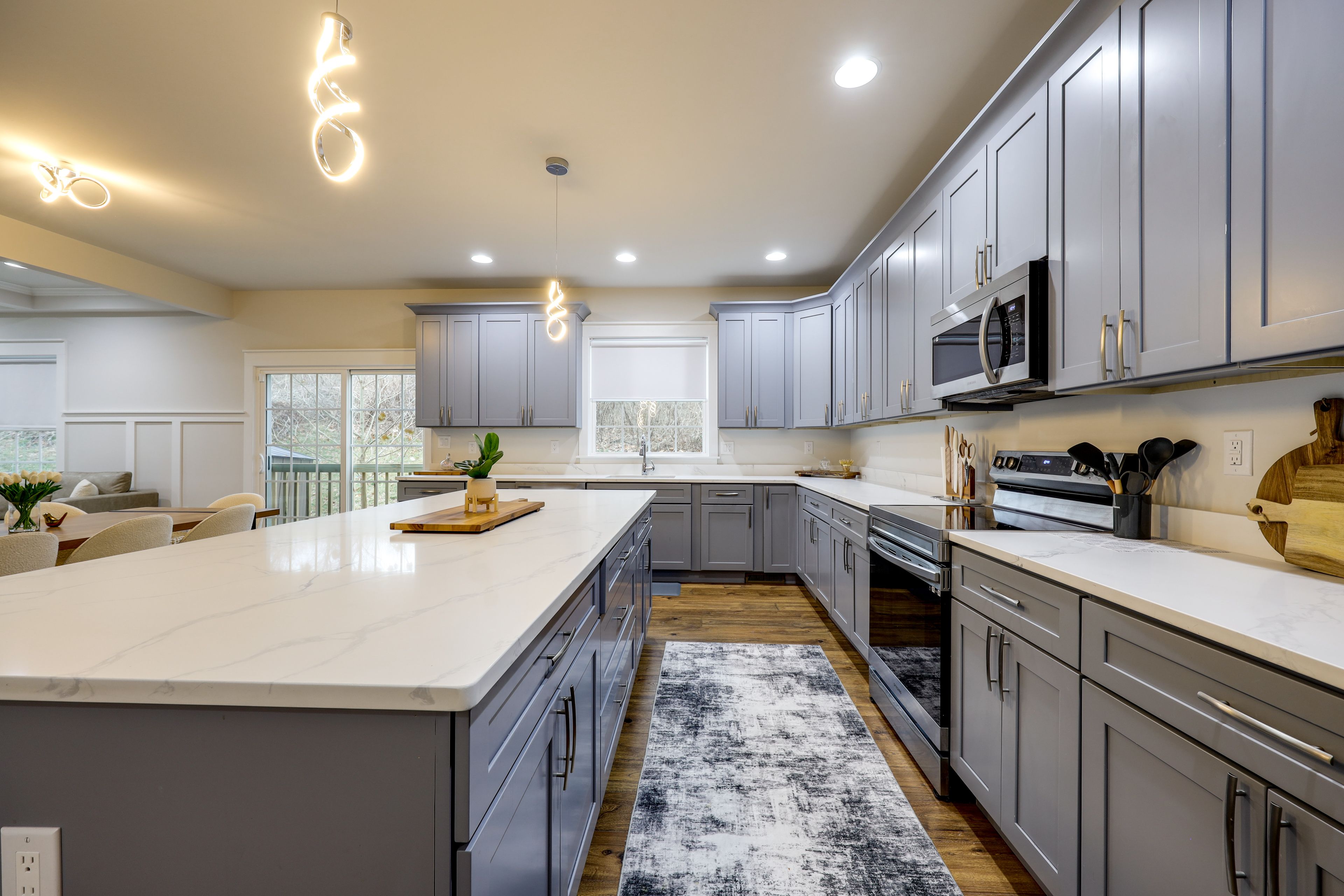 Kitchen | 2nd Floor | Dishwasher | Toaster