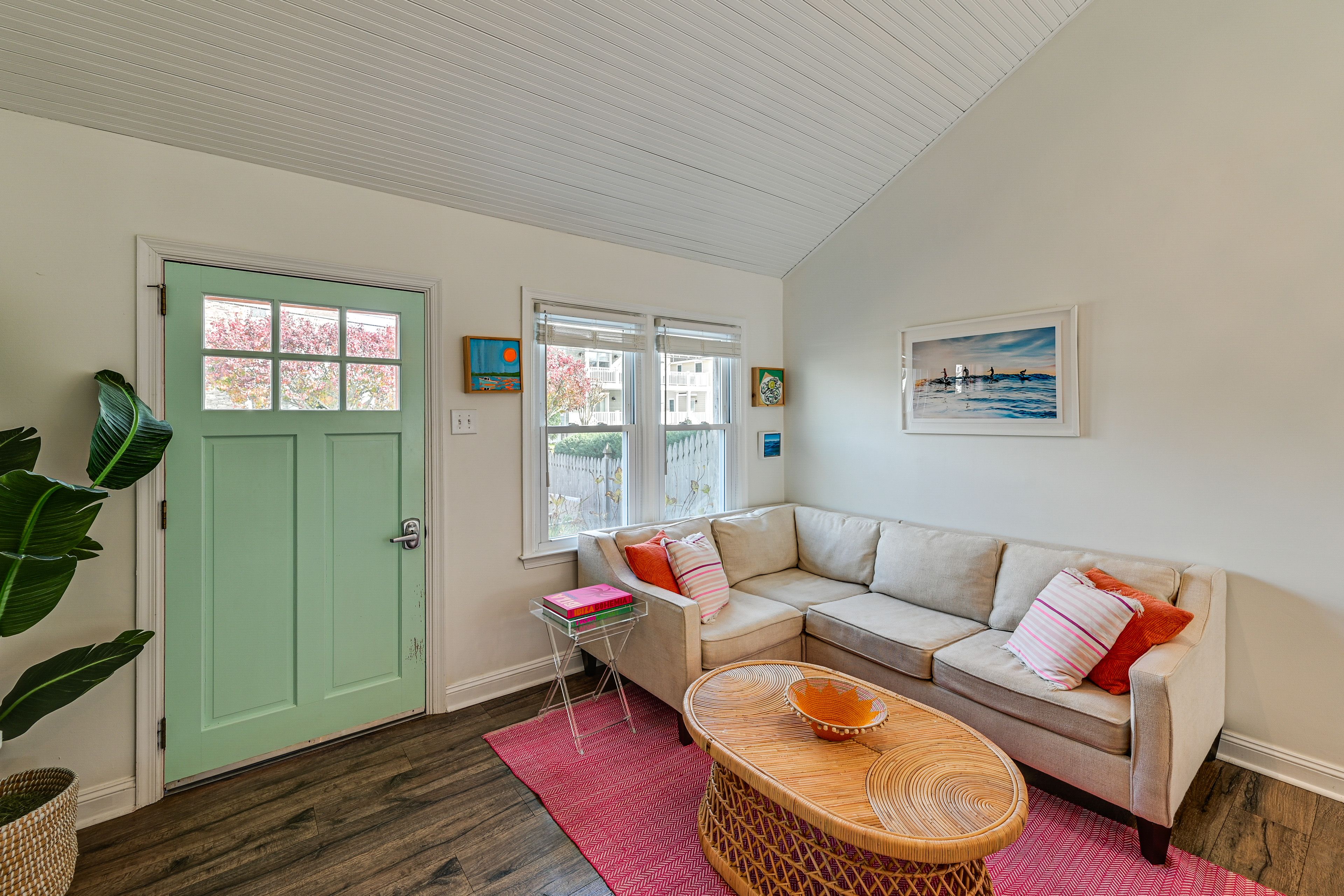 Living Room | Smart TV